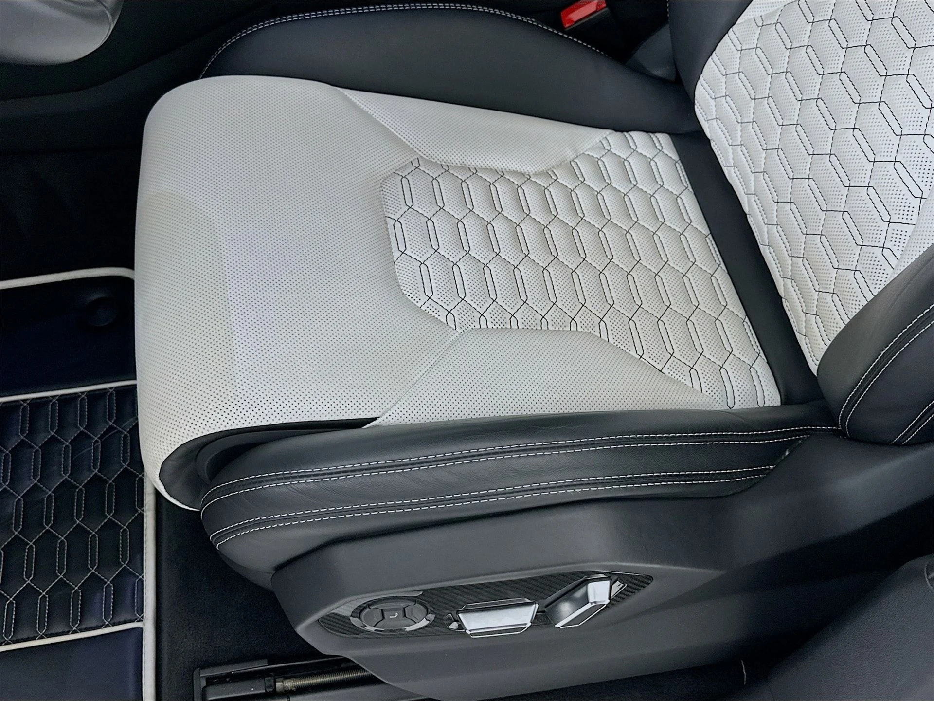 mph020_59918647_204c7dd100e1d8fa54b9237093046c0dx_e0f3e2c667