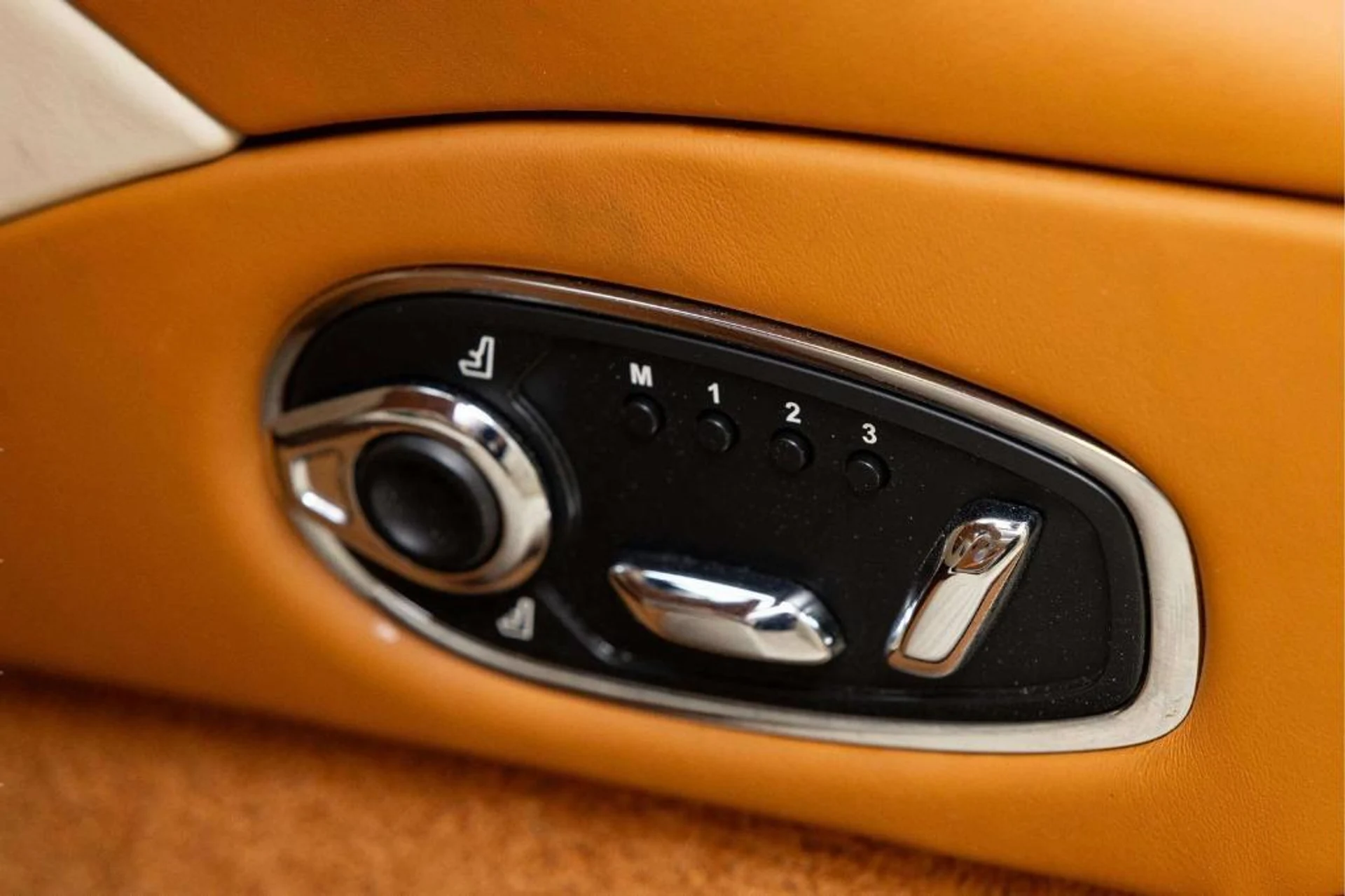 mph020_603103500_Mcq_N_Wp94_msr7_A7yc_Q_Yh_Ky_L8_No_070fcfa6d9