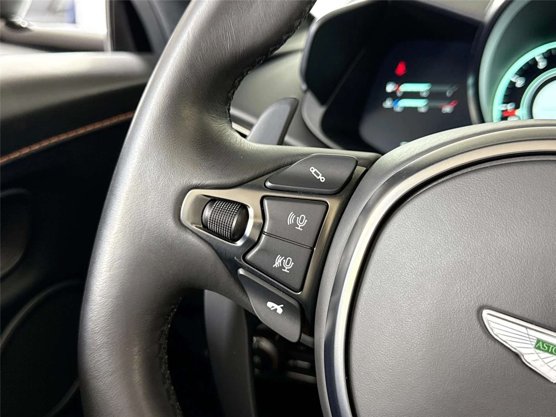 mph020_606129552_d61d0c1f70e4a202cd9f5baebb7bc173_975e64e51f