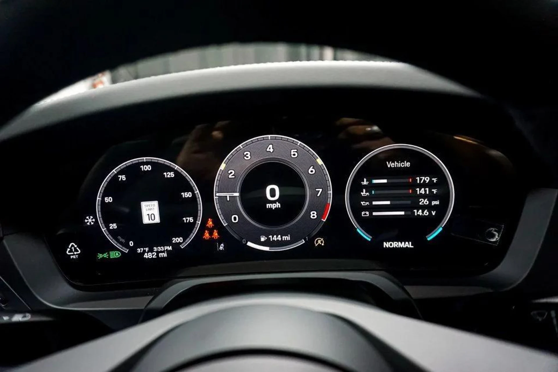 mph020_606482466_ymm_R_Ti8lo_Y3_S_Me_Q_Au_TXPX_Al9_Q_Tk_4d0949dbe4