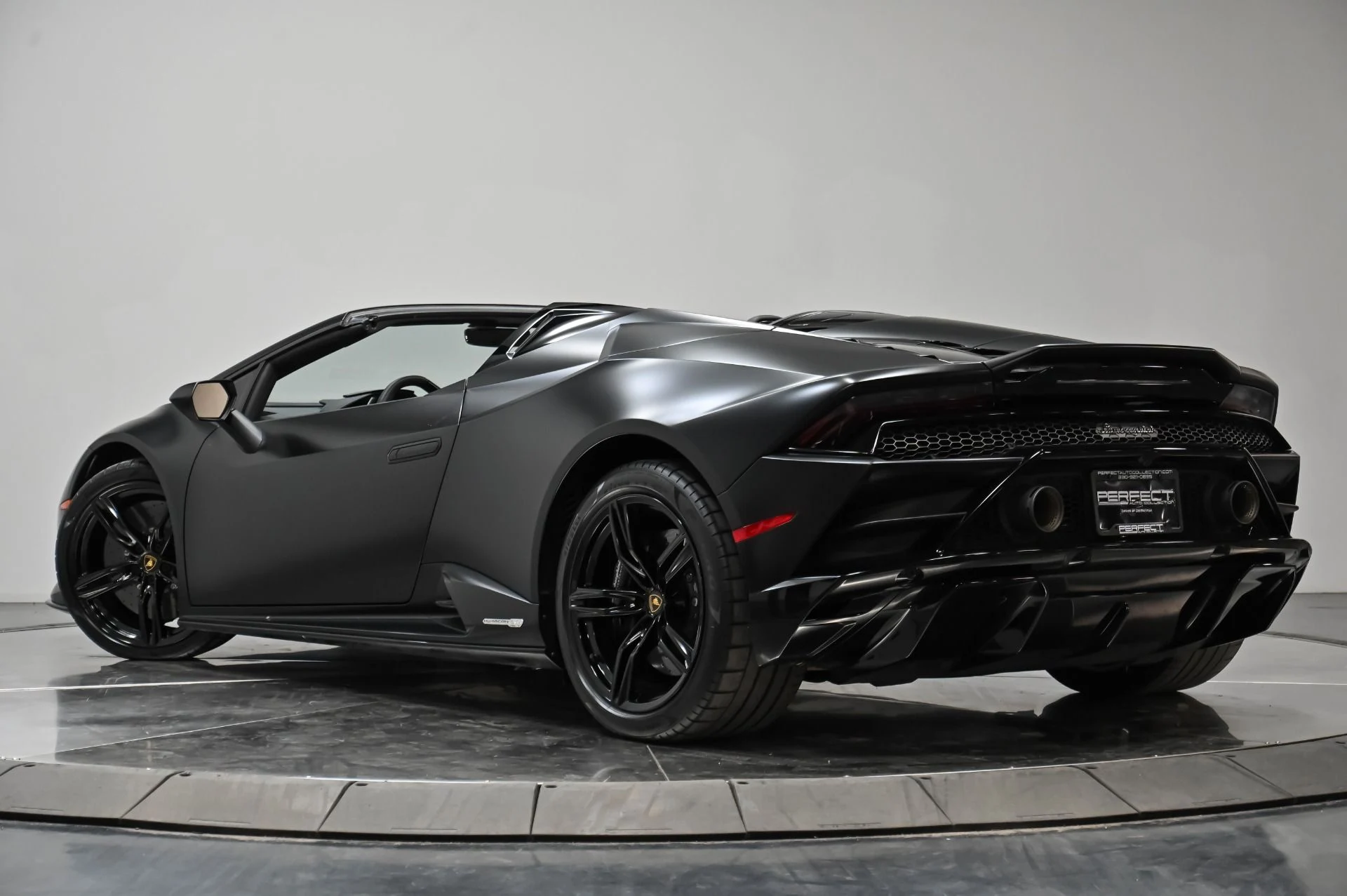 mph020_607333580_Used_2021_Lamborghini_Huracan_EVO_Base_1754943385_d6c052d0cc