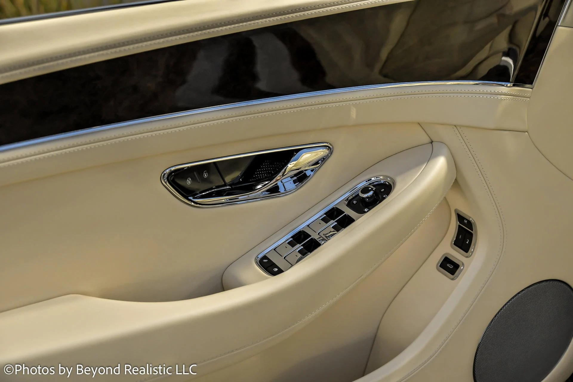 mph020_608339664_Used_2020_Bentley_Continental_GT_V8_Convertible_1762592975_f1983b3405