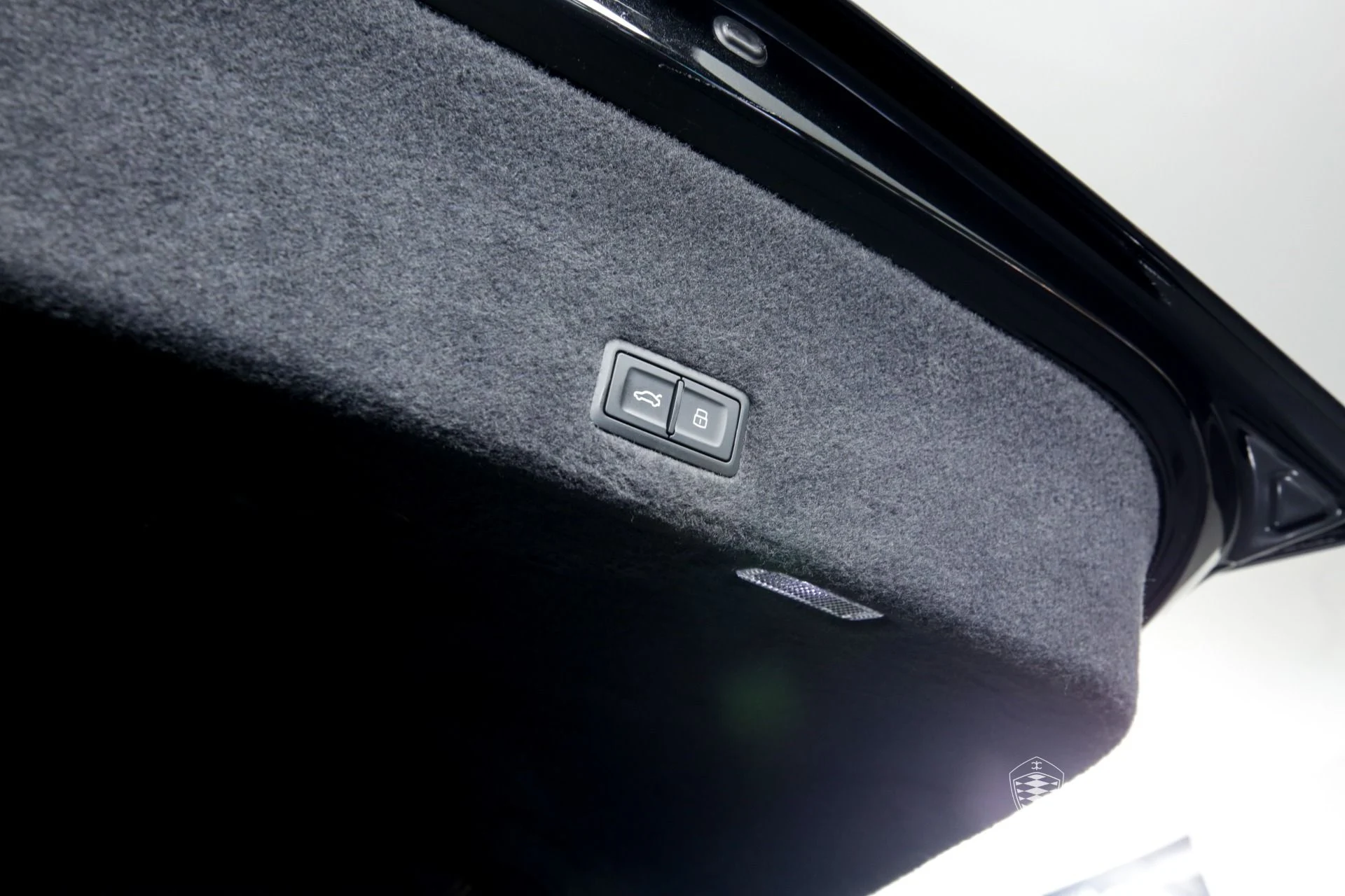 mph020_609853922_Used_2021_Lamborghini_Urus_1675553145_30b3989cb3