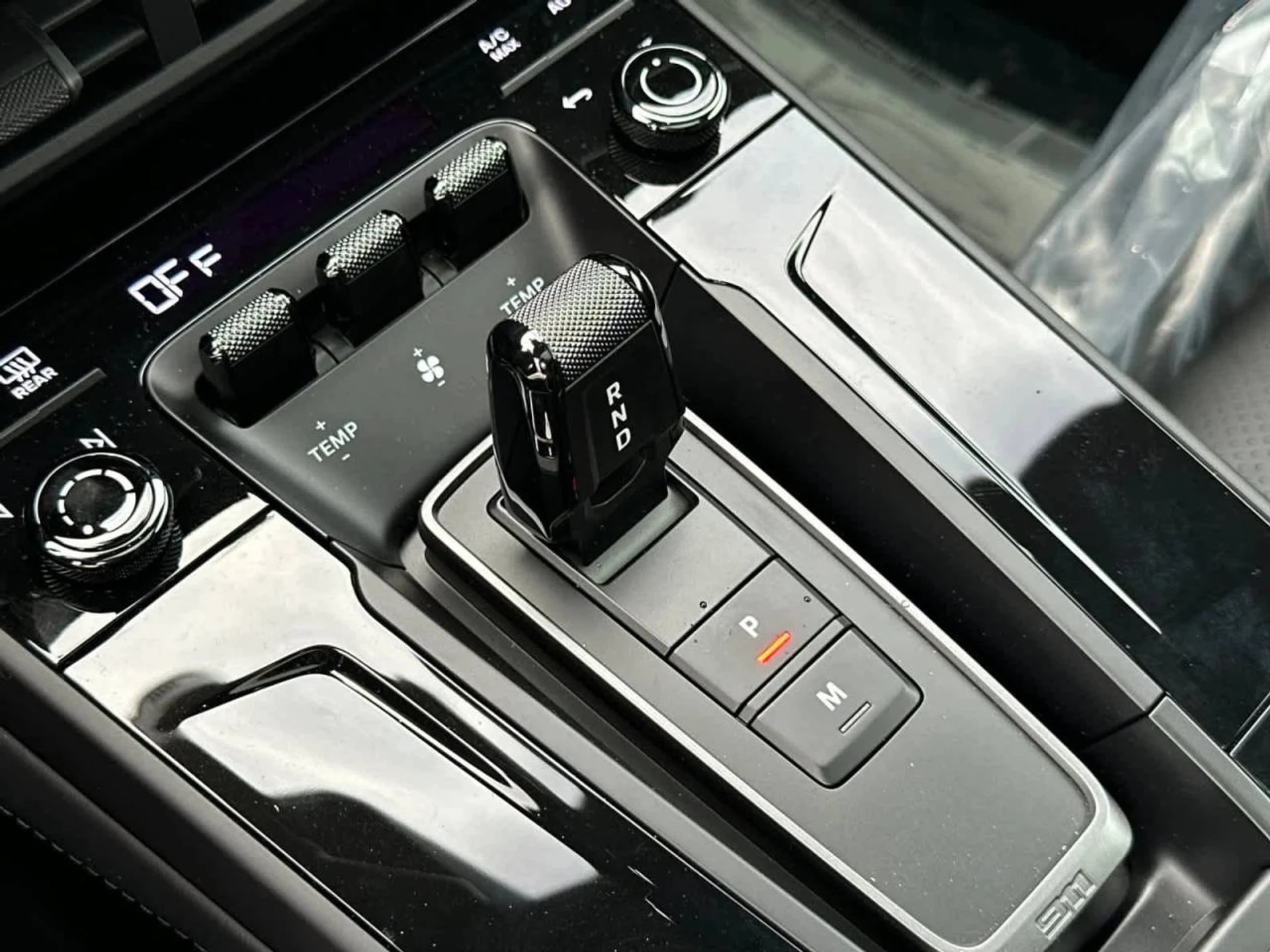 mph020_615240071_21_be03b445ad