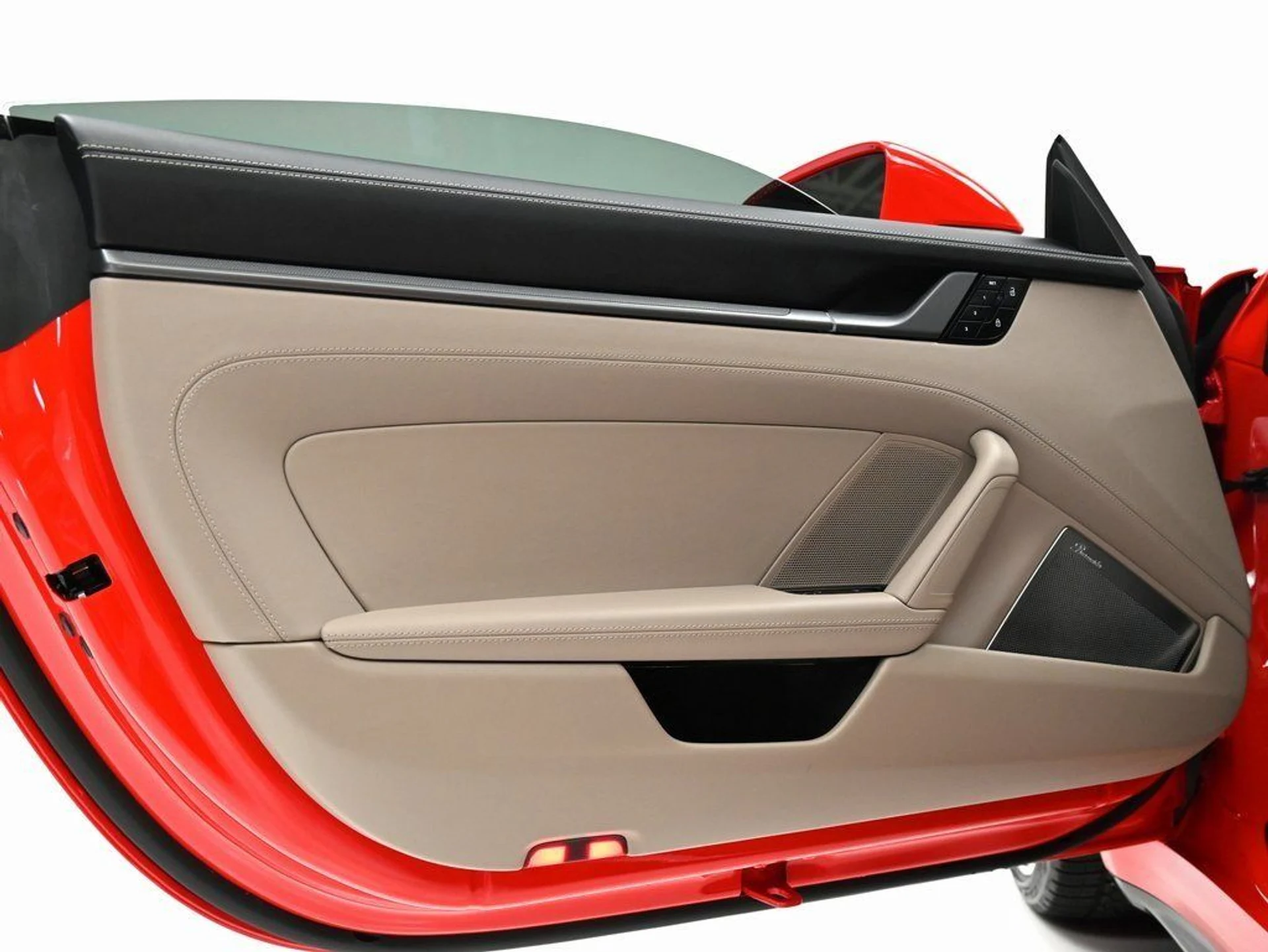 mph020_615403448_4abb53b164bf6ea8e4c8f5964f59f6f8_8145b8877e