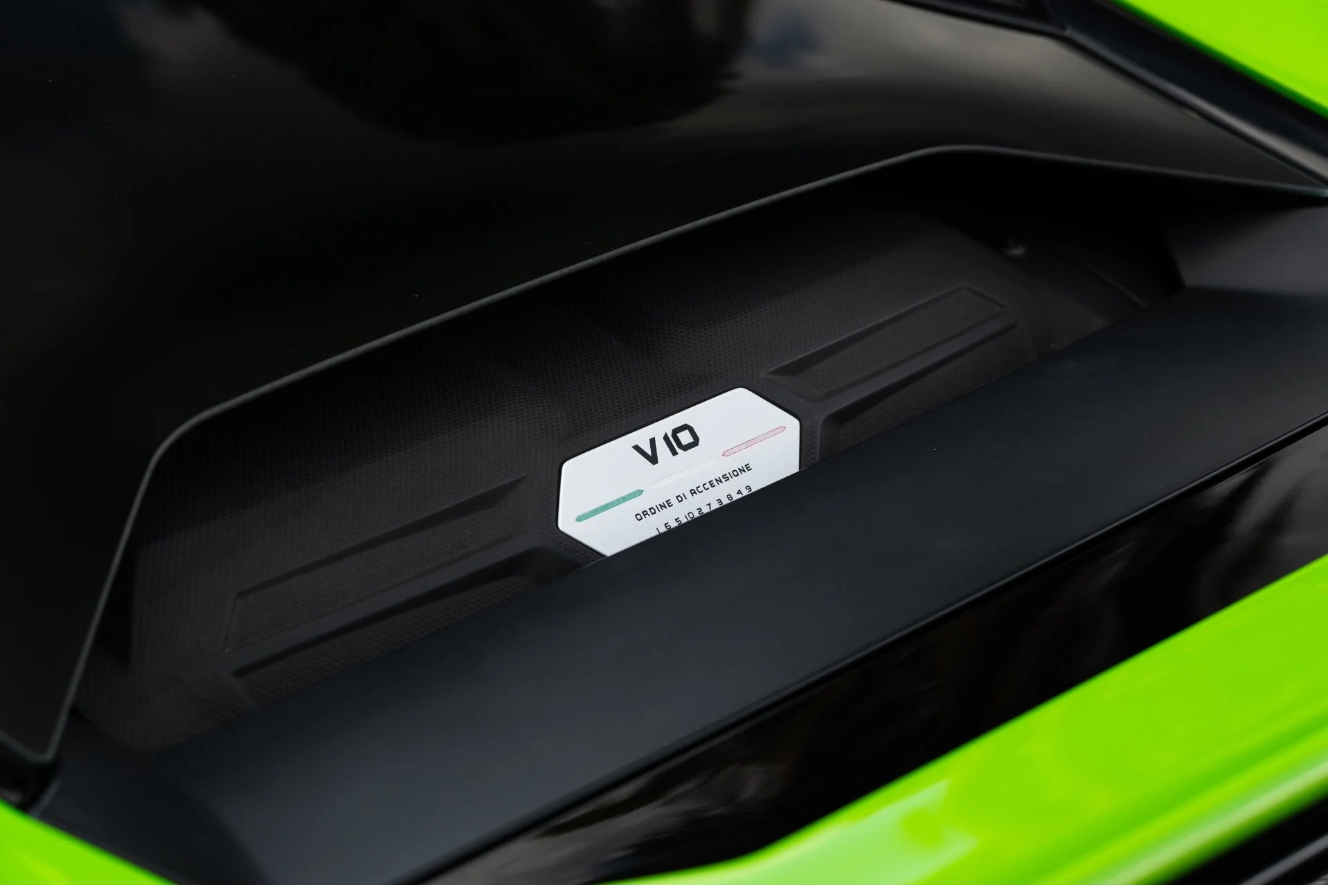 mph020_615516835_Used_2020_Lamborghini_Huracan_EVO_1770872075_4ffbf36c4f