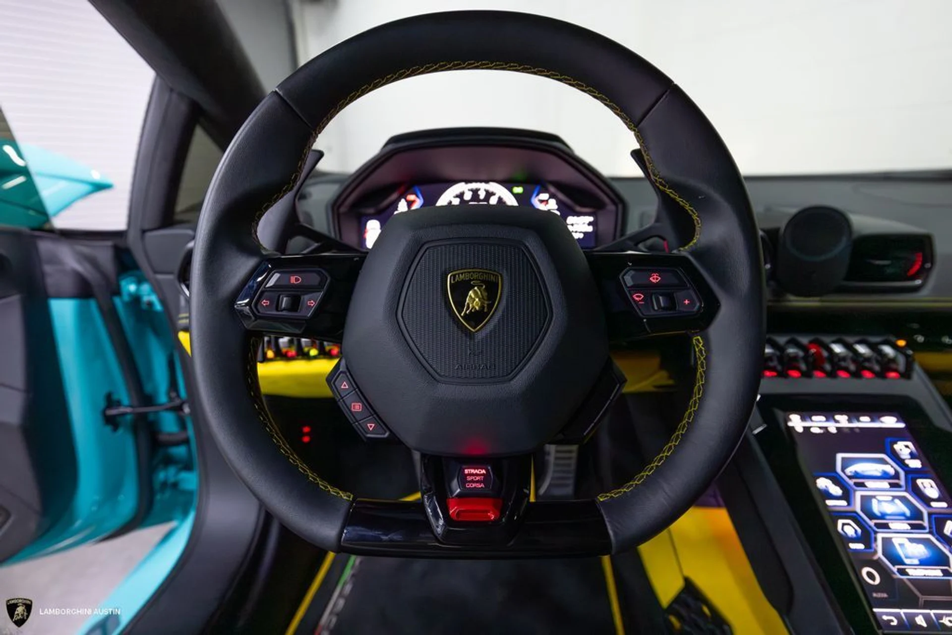 mph020_615717442_716f1354719ec102b0ef7fecd94f6ecdx_27d2947315