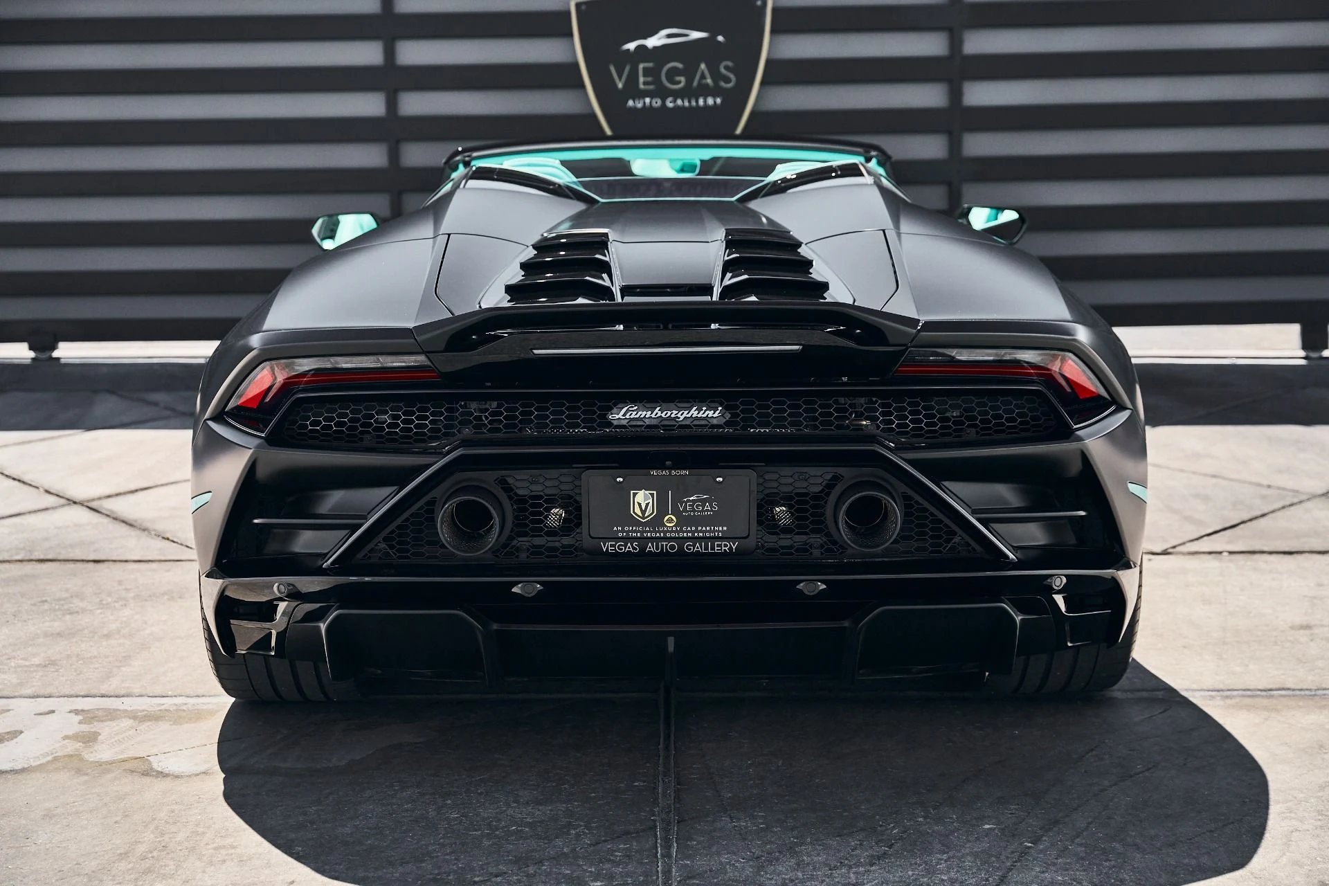mph020_6191201_Used_2022_Lamborghini_Huracan_EVO_Base_1779498745_196f942651