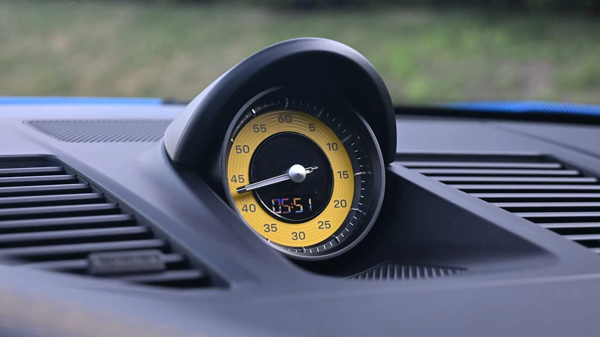 mph020_623218643_2568c906596c70b4a93dce5fb6899717x_8b44485911