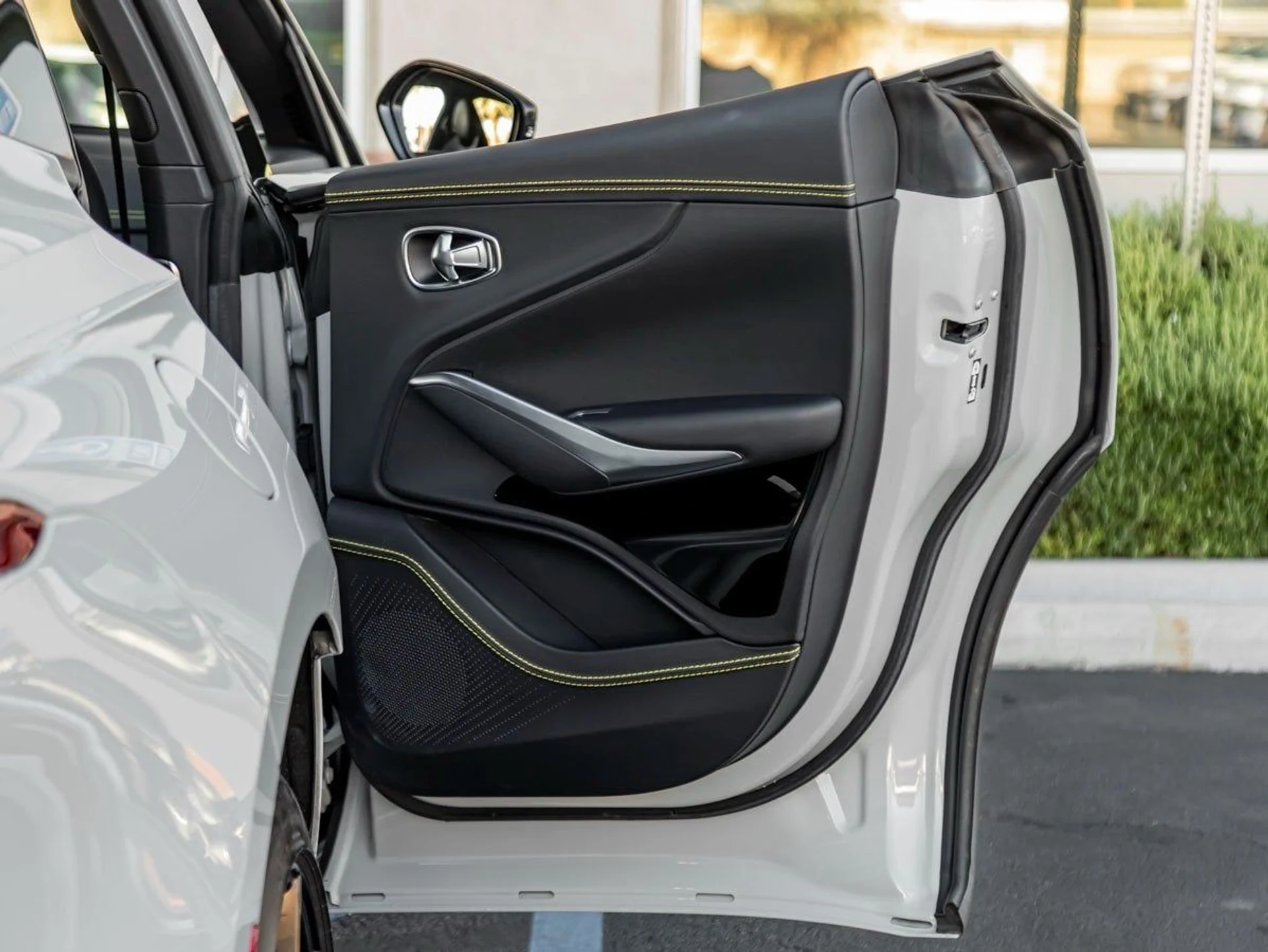 mph020_626391866_21_6c3148b396