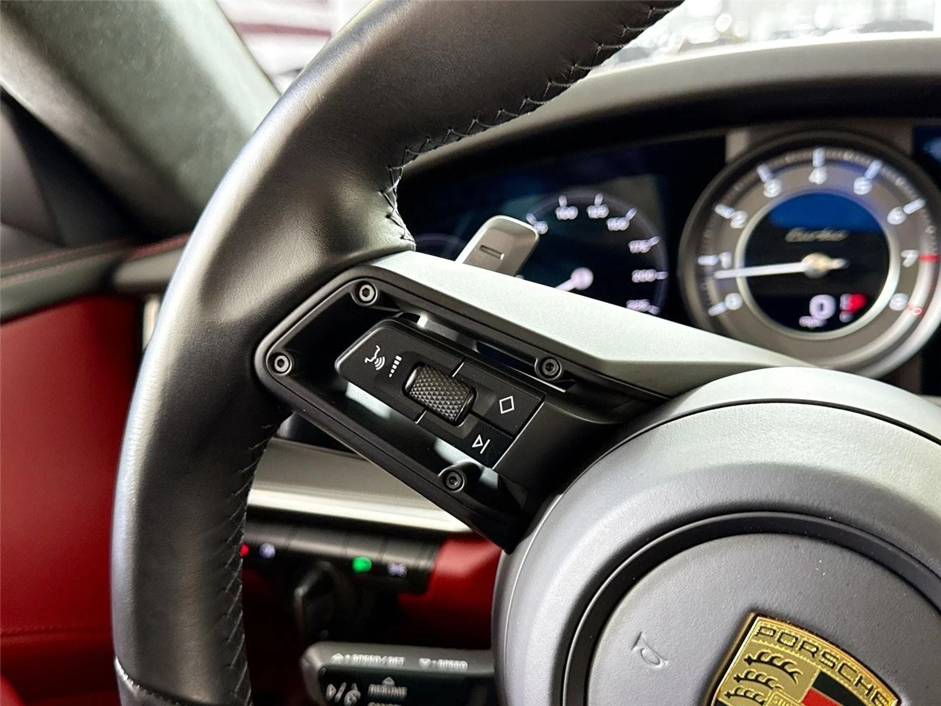 mph020_631687975_d6cc650e2afd49b092082da9463f37c5_cbf4927cae