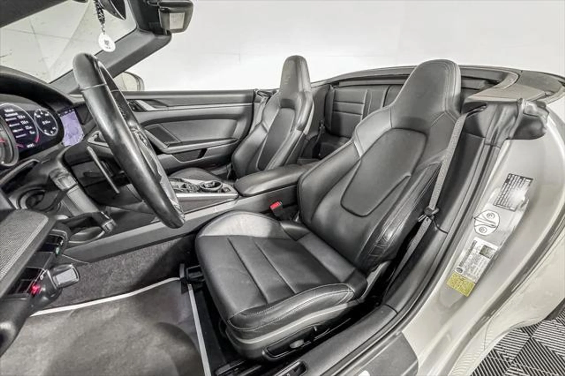 mph020_633322746_Xb_Owo_o4yvk_F_Kh_O9_A8g_Ngfn_M_8_d87583b6a8