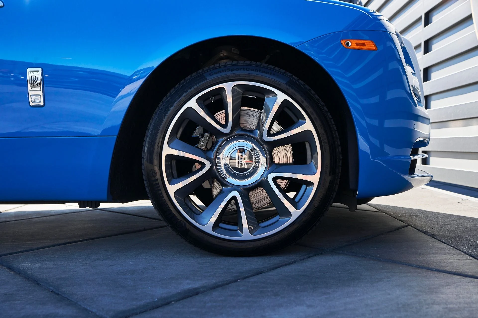 mph020_633732670_Used_2020_Rolls_Royce_Wraith_Base_1762567722_8af5150185