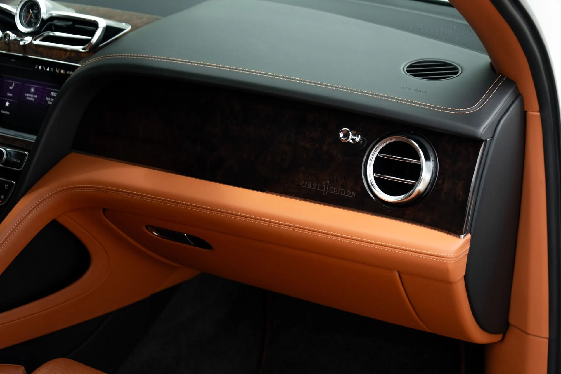 mph020_636275357_Used_2021_Bentley_Bentayga_V8_1780518091_8207dff290