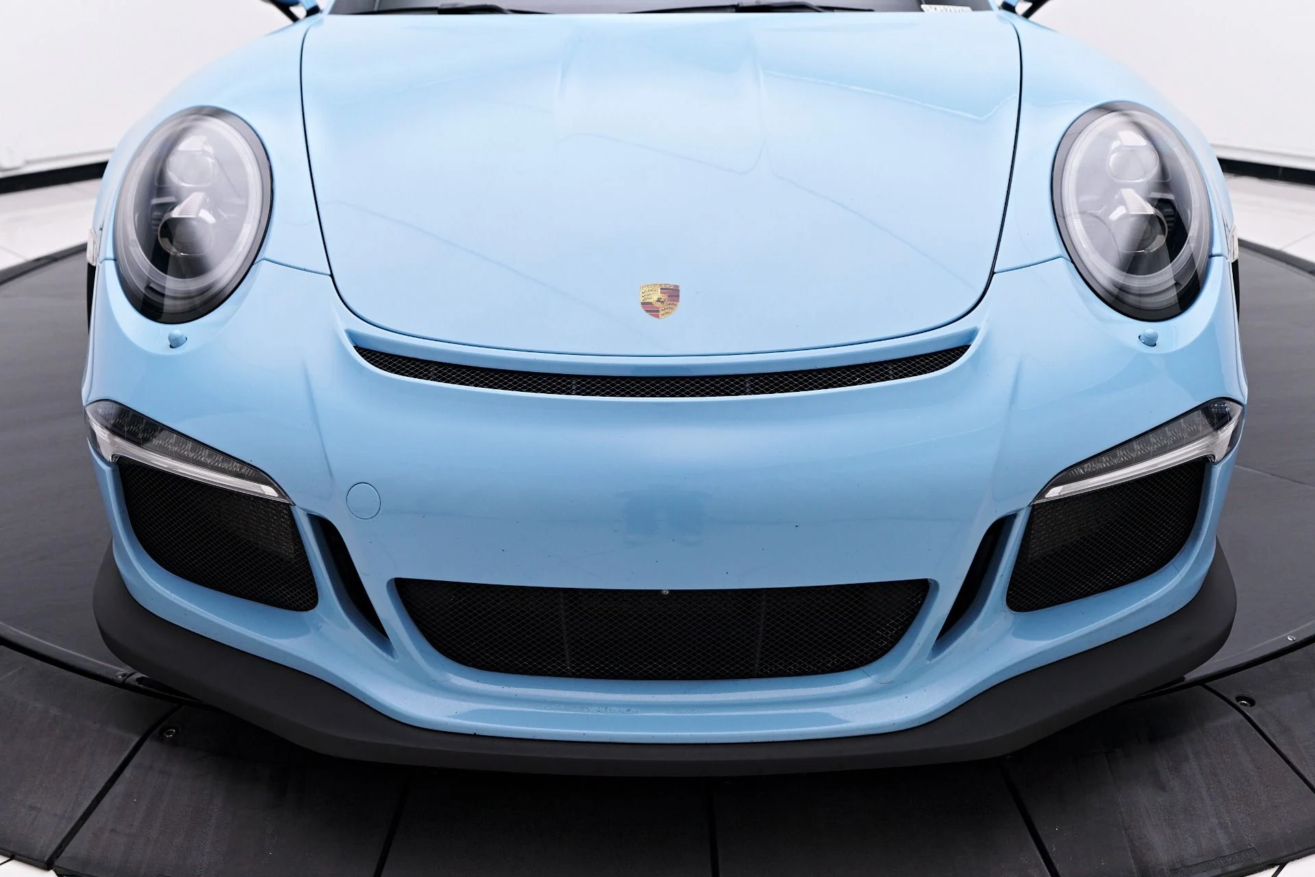 mph020_64078030_Used_2016_Porsche_911_GT_3_RS_1755310000_7822938b8c