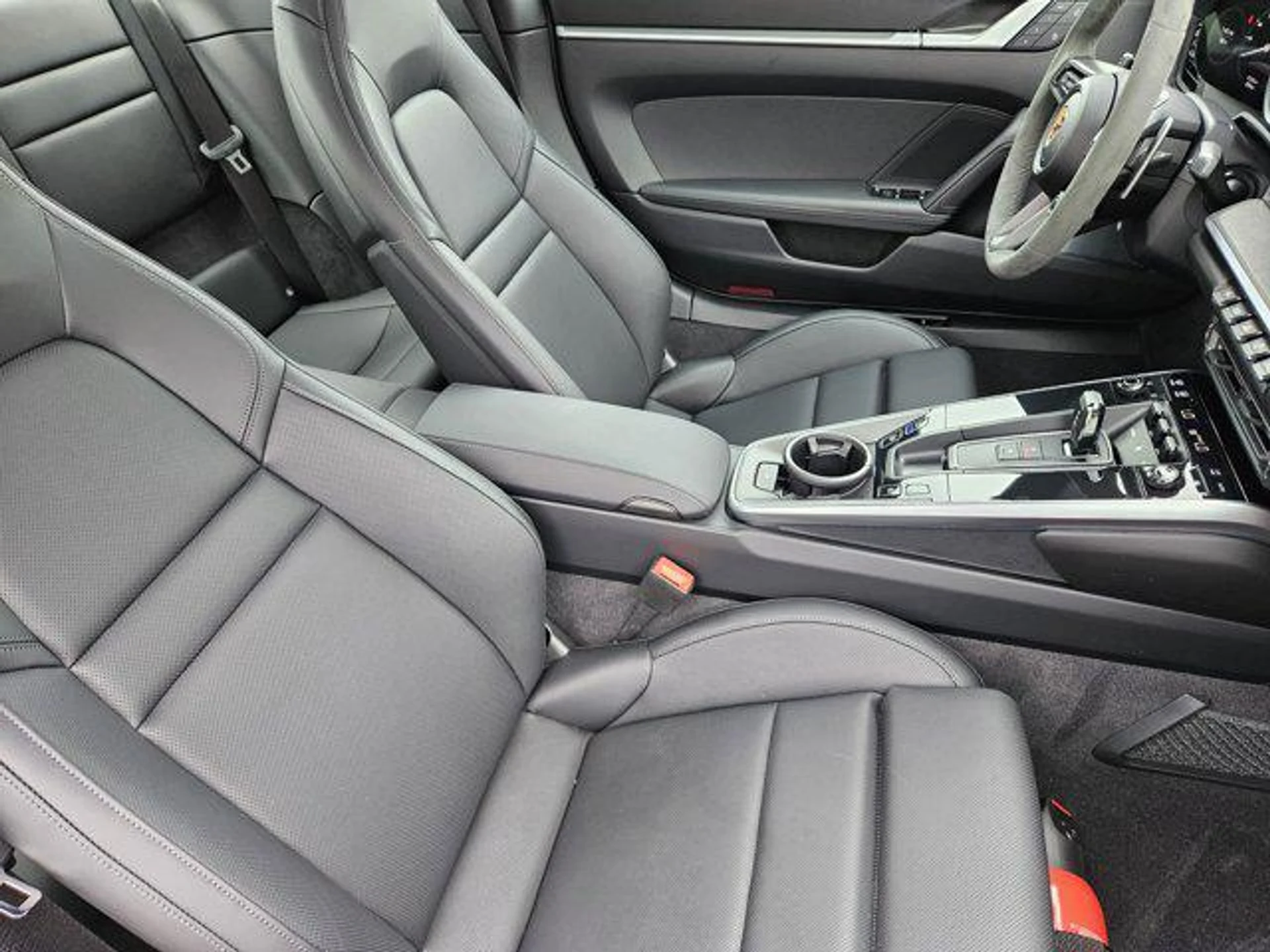 mph020_641076245_55b2_Pk_Qmv9_Qb_Zd_VT_Olnb_ZEU_Zv_Zs_6861edac4d