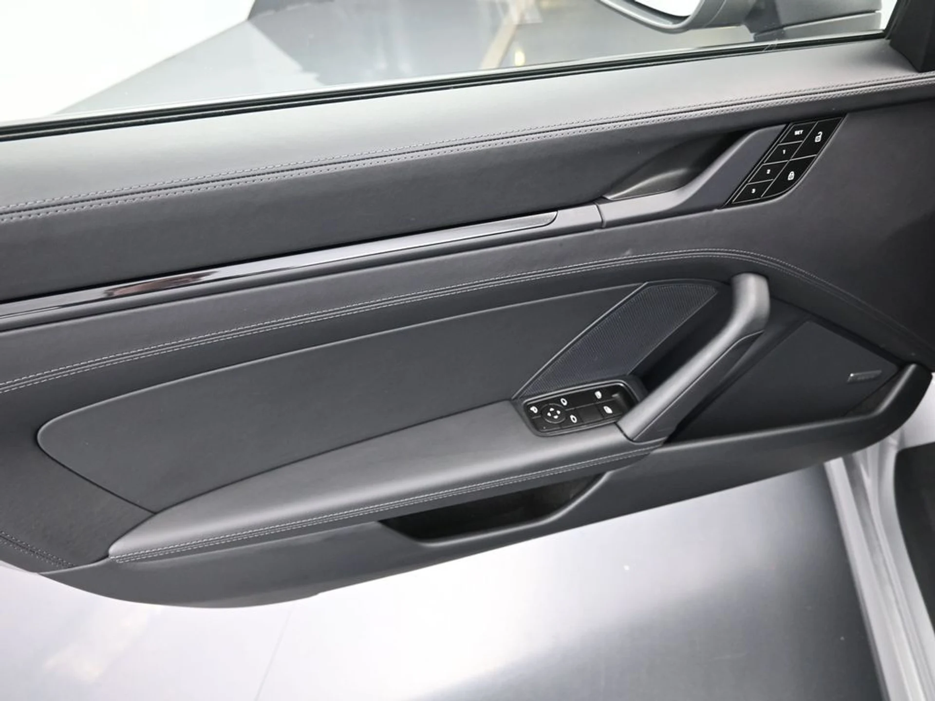 mph020_642918728_1b26bd1ddfb79371a4c3c25fb7973880_cab50213cf