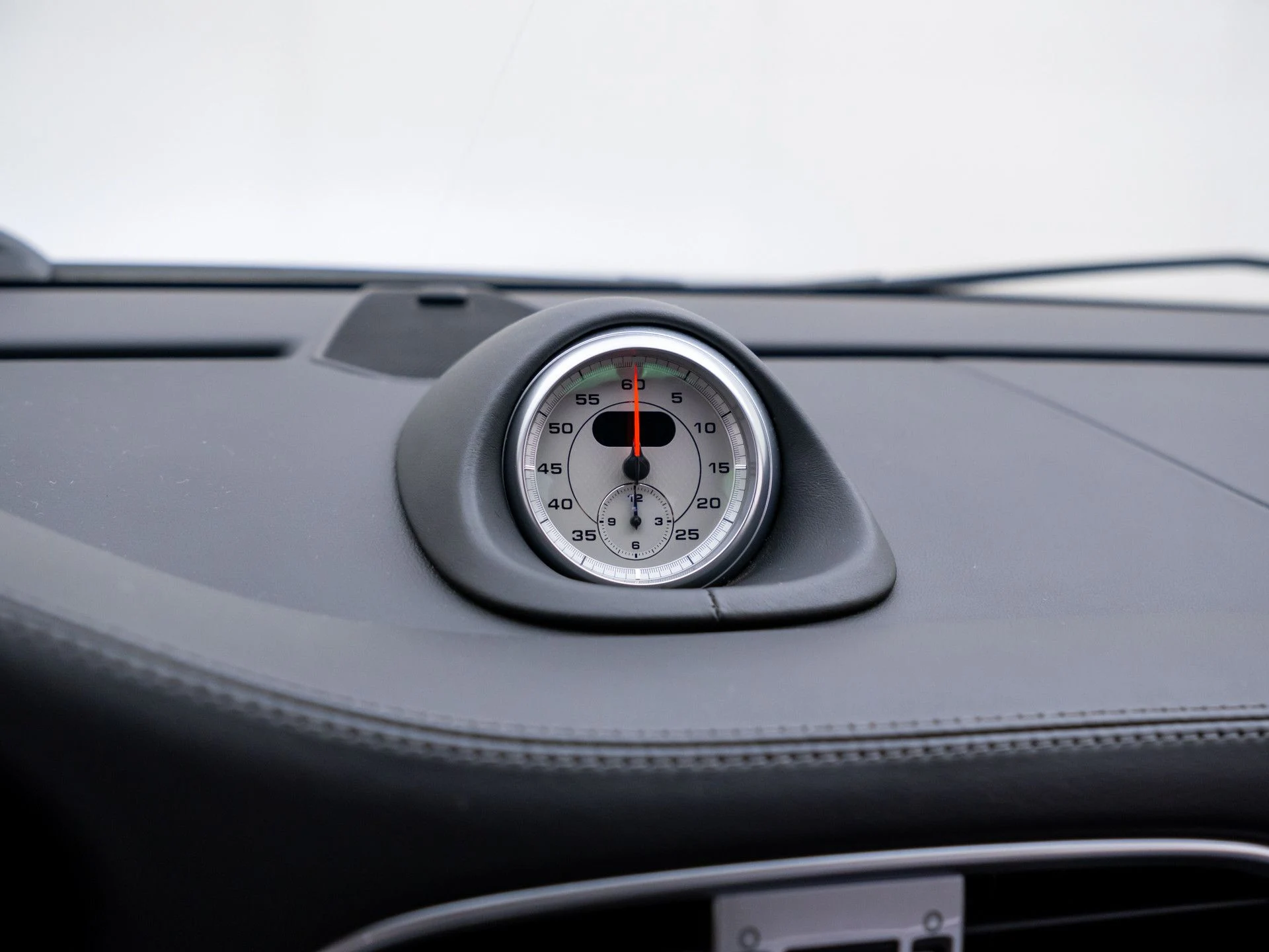 mph020_649589105_ee6069cc37adc73843952a2a4b433fb0x_17568766e0