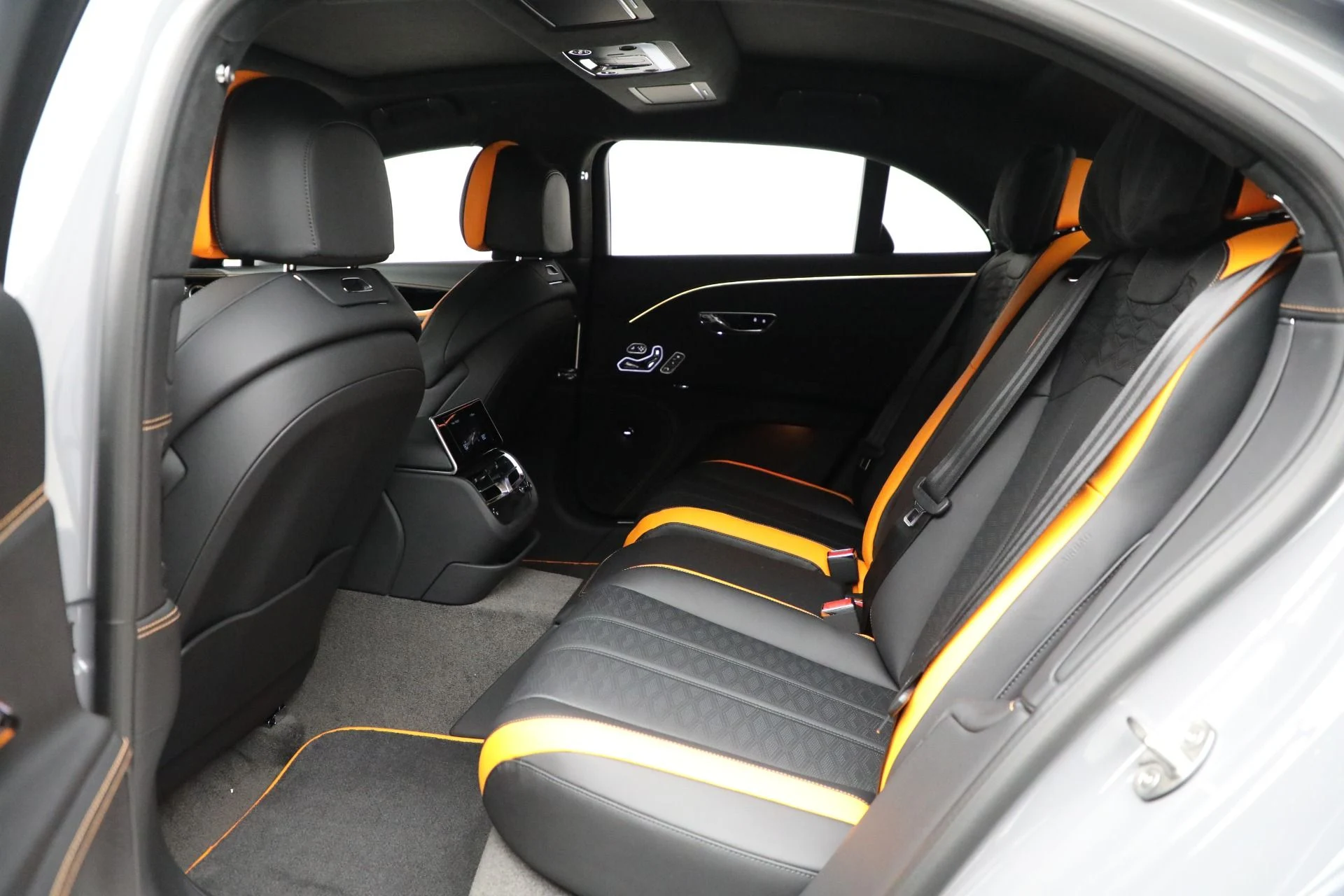 mph020_651695485_New_2025_Bentley_Flying_Spur_Speed_818ecd0398