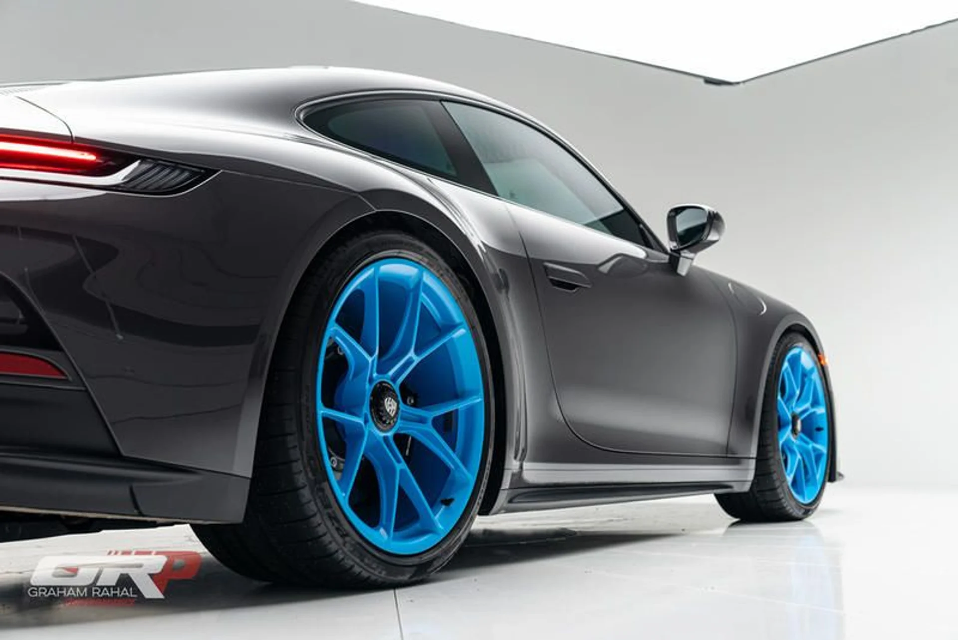 mph020_653552624_38567_ACF_B4_F7_4589_AC_2_D_0175907025_B8_b58226a57a