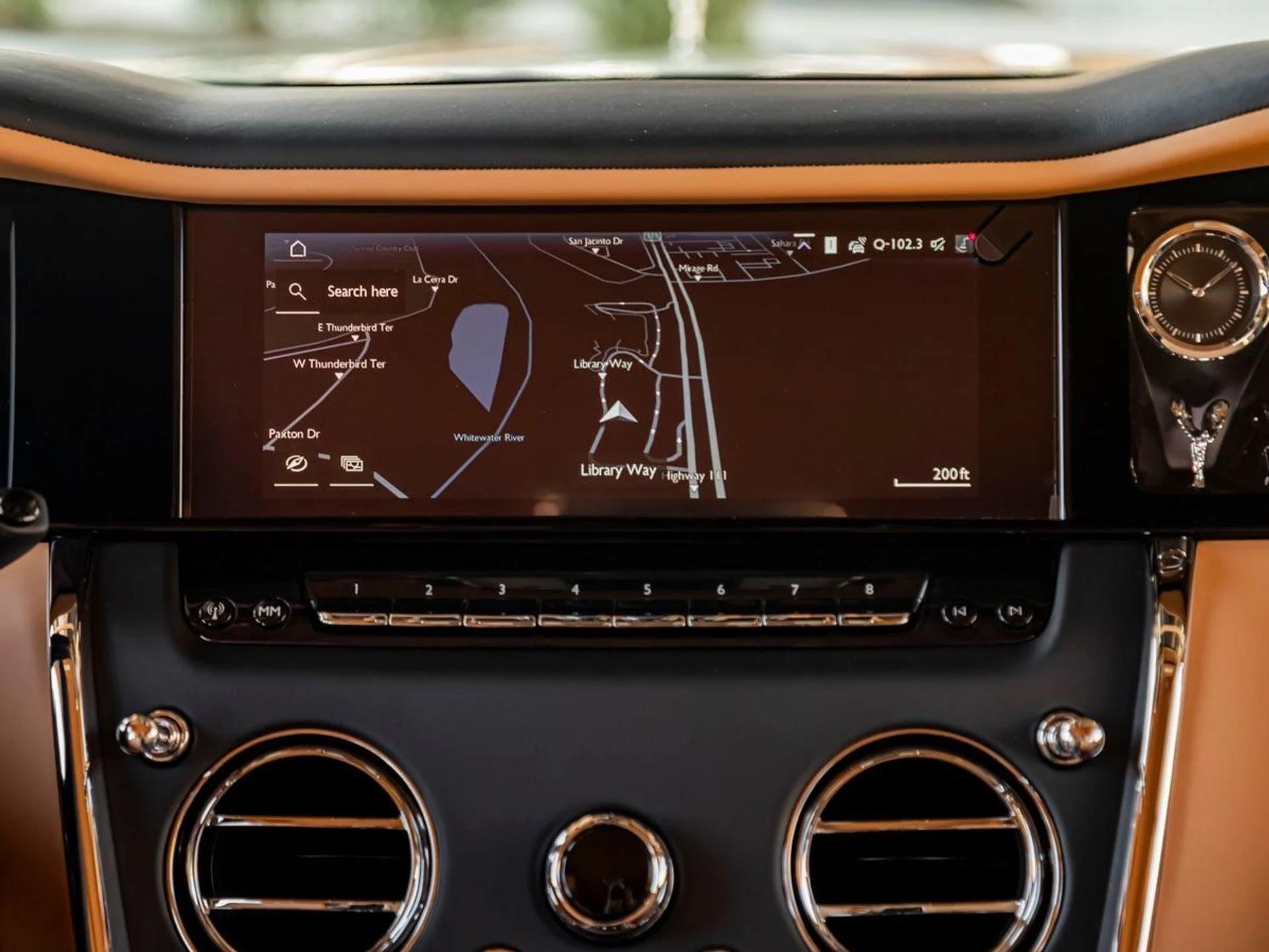 mph020_653847713_21_f6844449c1