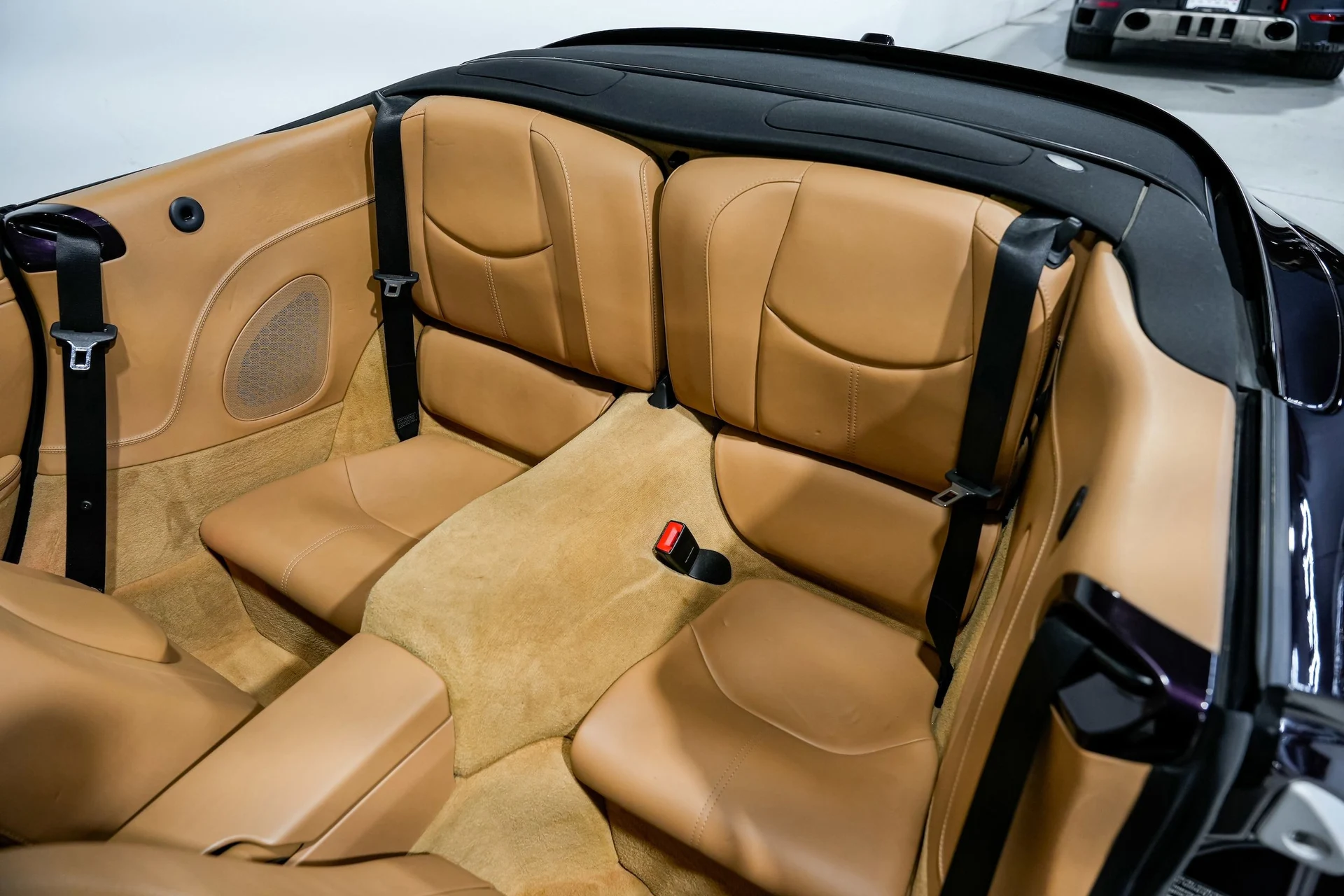 mph020_654933539_5f82506f27a8e8db419861d566a13811x_847c032a47