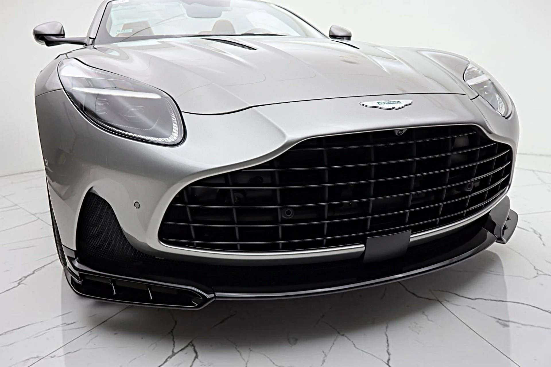 mph020_659002837_New_2026_Aston_Martin_DB_12_S_Volante_47287ef73c