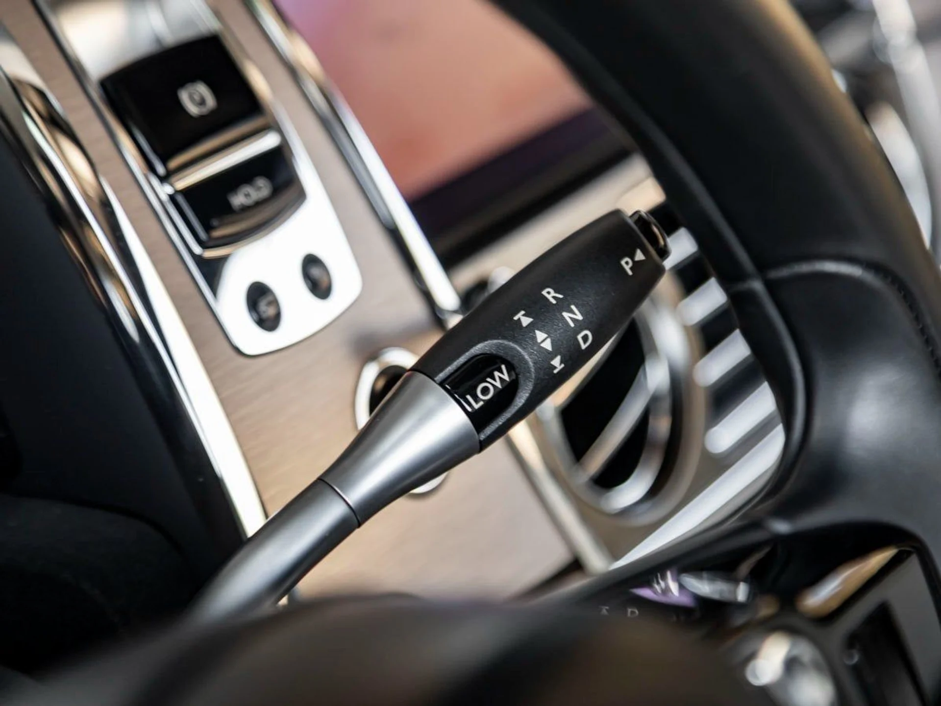 mph020_661810549_21_f388f7038b