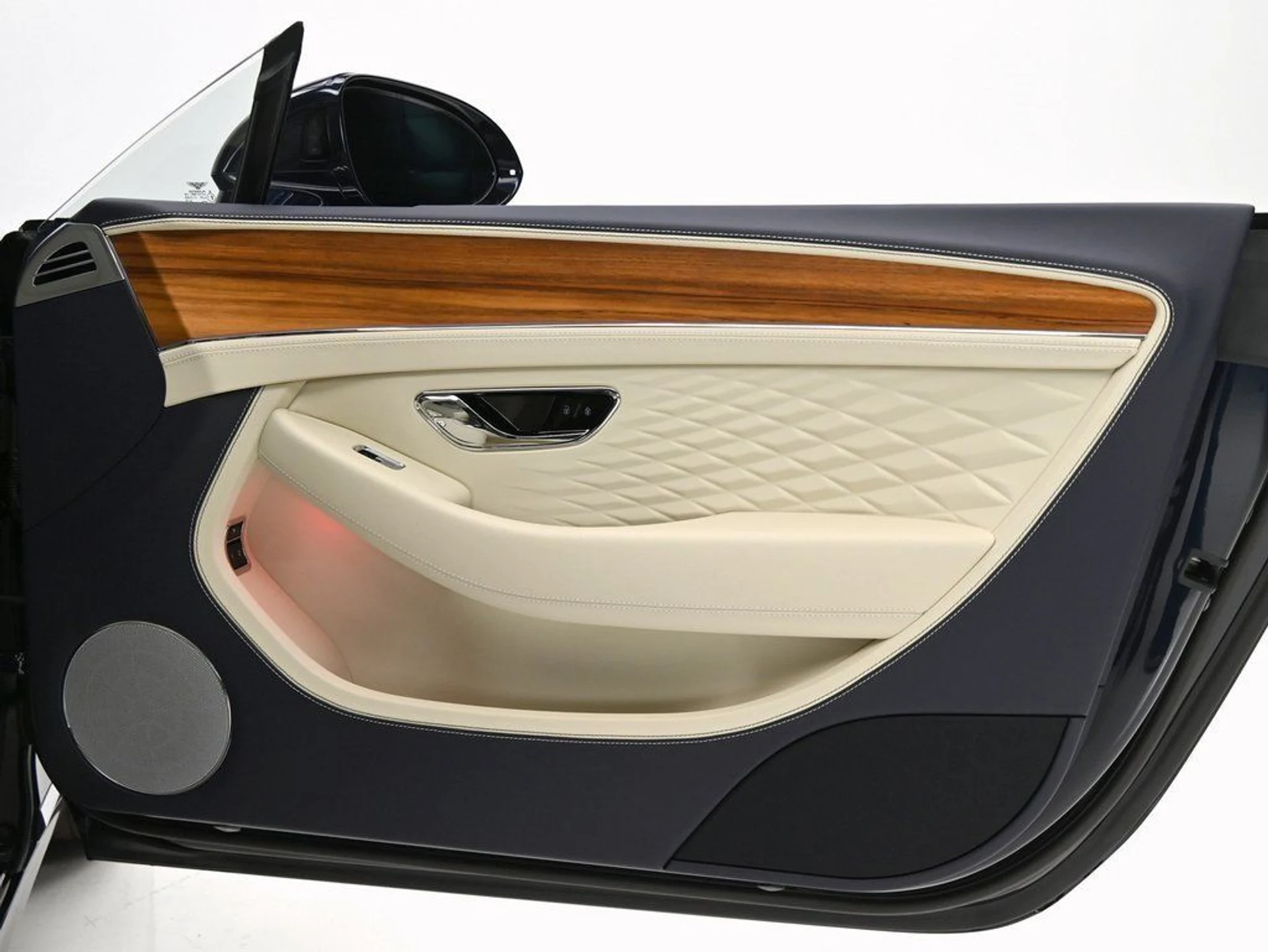 mph020_665064907_f0f3aab32dc5b792183dba50ad422b2c_a4e78203c0