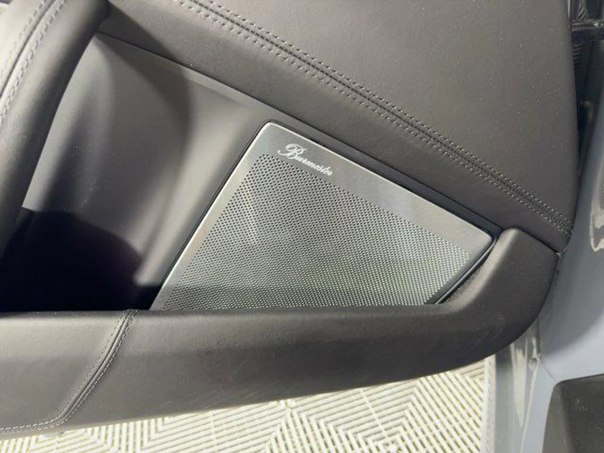 mph020_666833991_ty_7j_Mv_St_Hl_Ij1_Yp_IV_Xpy_A_Hqgq_U_9bad65e9ea