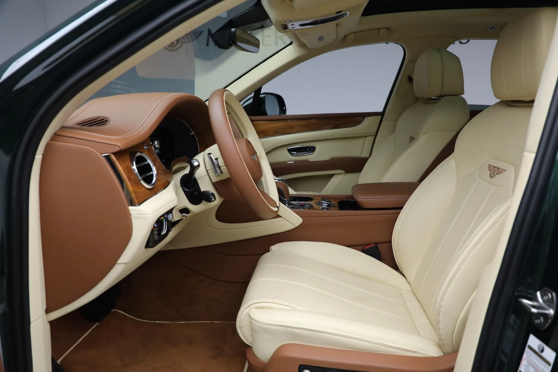 mph020_667863146_Used_2023_Bentley_Bentayga_V8_295382caa8