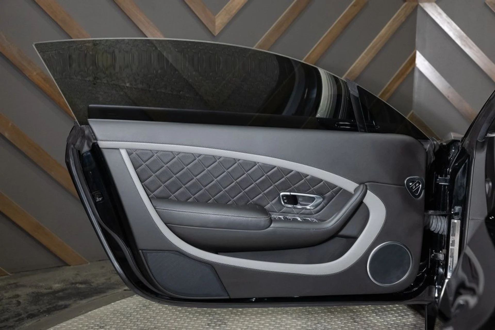 mph020_668654533_qw64s9lreebmvnsm1jx8zsg8a5fw_a6398c8943