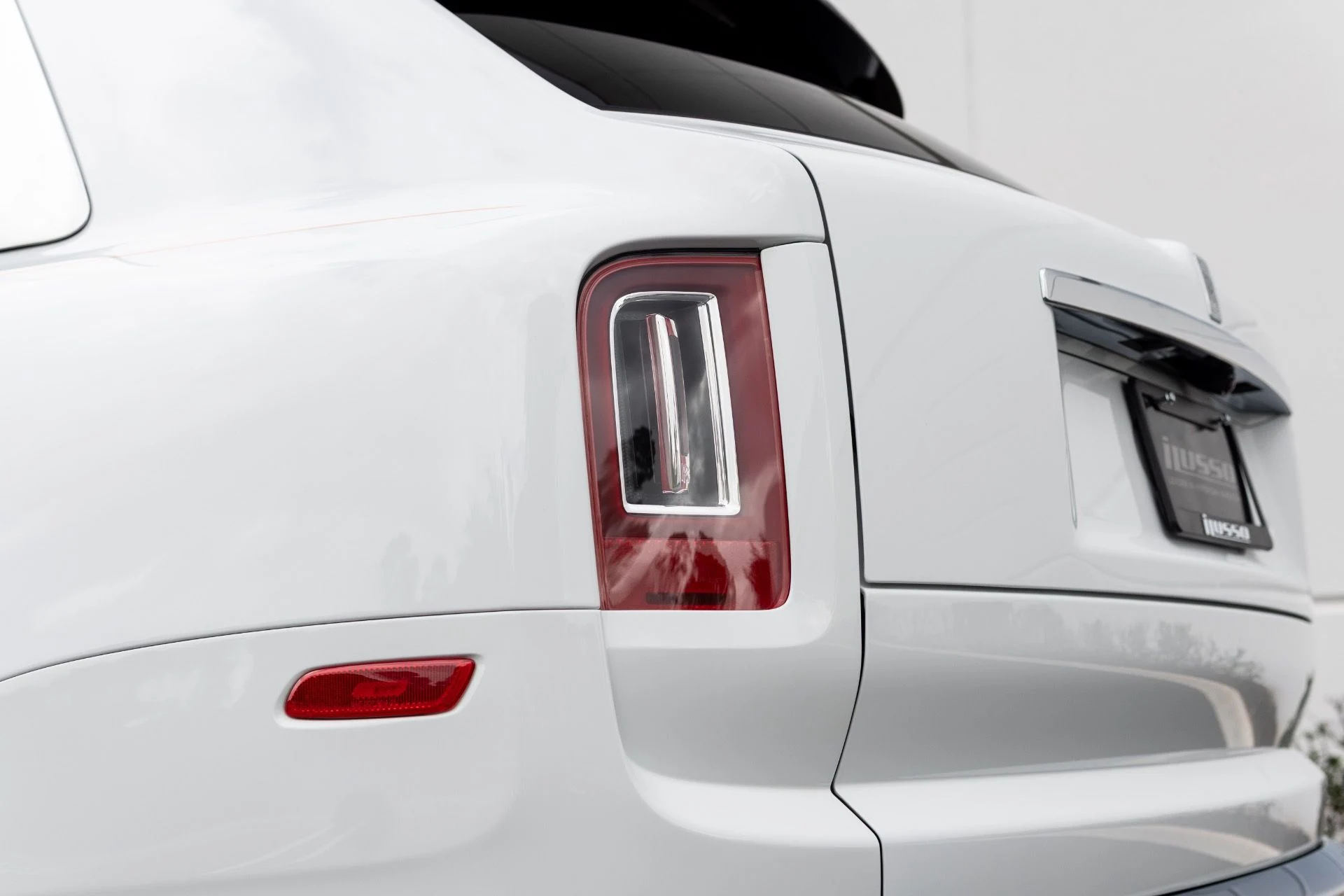 mph020_668893377_Used_2023_Rolls_Royce_Cullinan_1766776307_5fe896b186