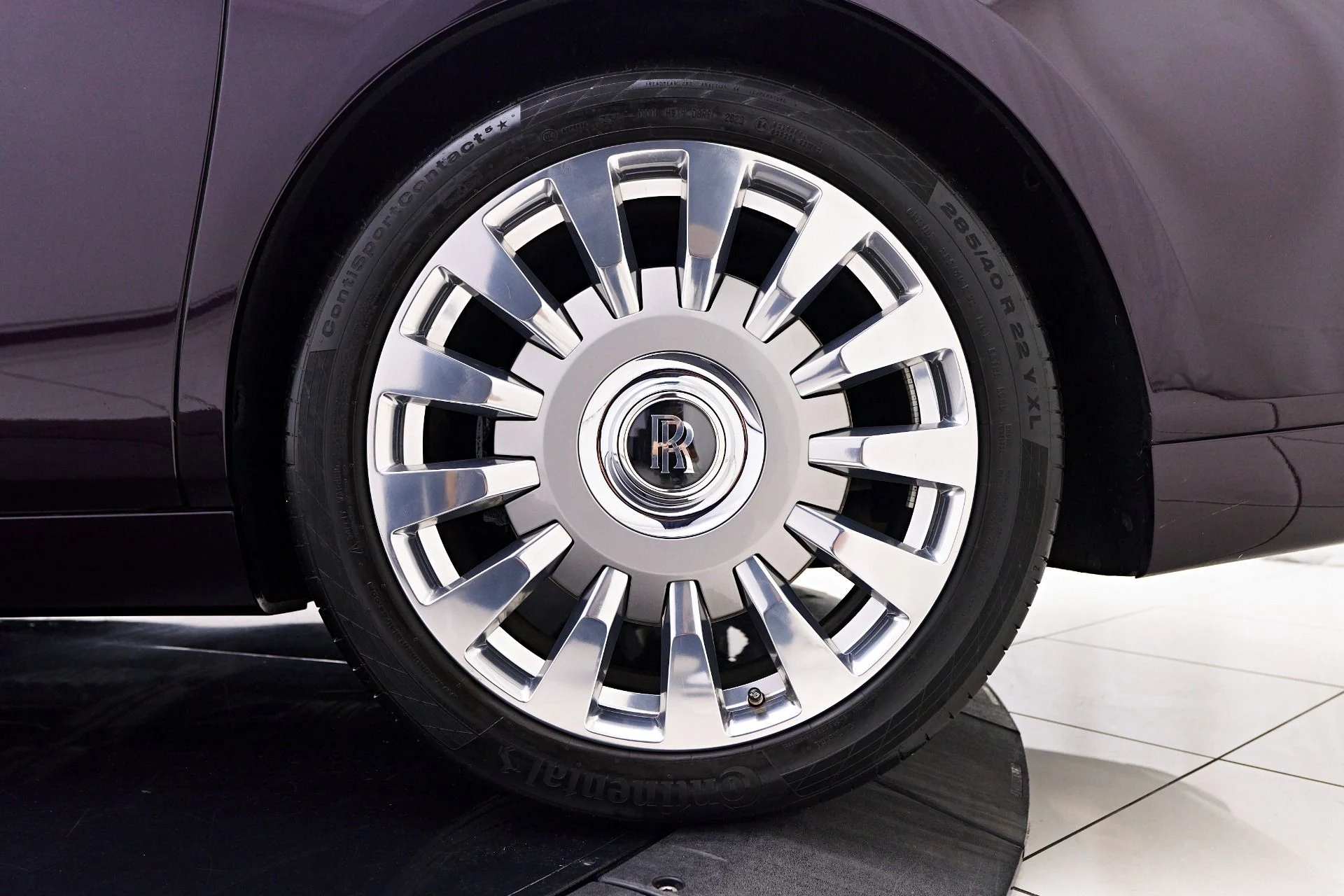 mph020_670080624_Used_2019_Rolls_Royce_Phantom_Base_1747772635_9fe54c0d0a