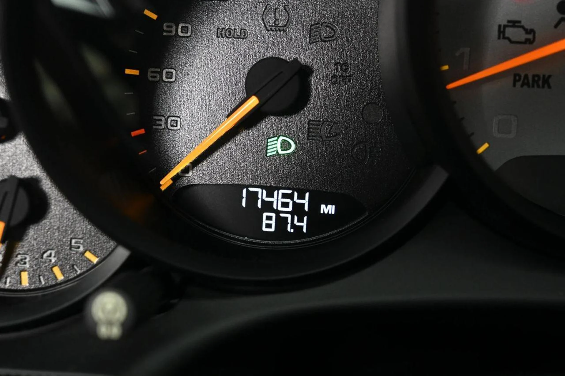 mph020_673802401_9707a7a5c92e84e5e3ba3973cc1fc34e_329c84527c