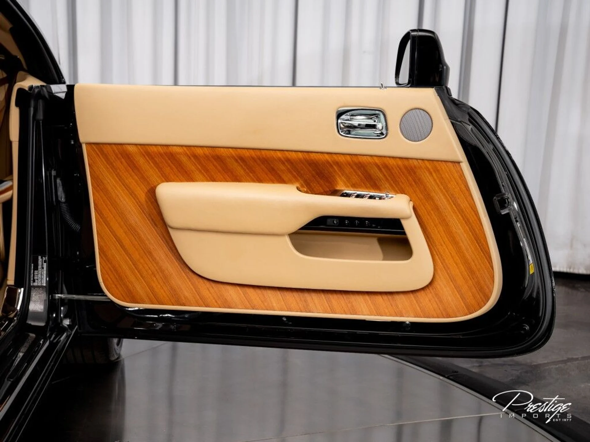 mph020_679587348_16d6f0f0fa49a5b5d3d8b62f5356e34f_5615336d11