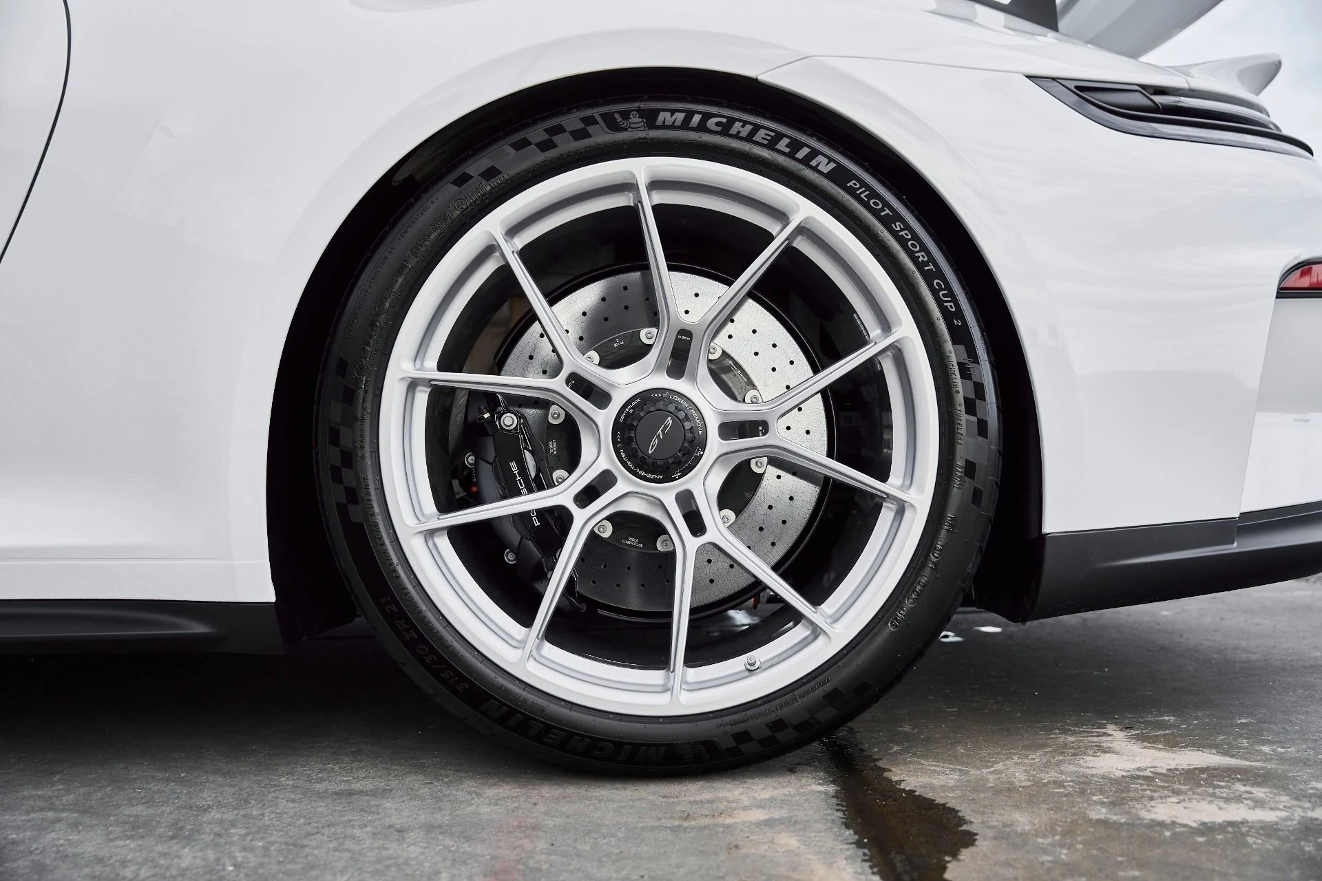 mph020_67968366_Used_2025_Porsche_911_GT_3_1766797599_9da1e5d30e