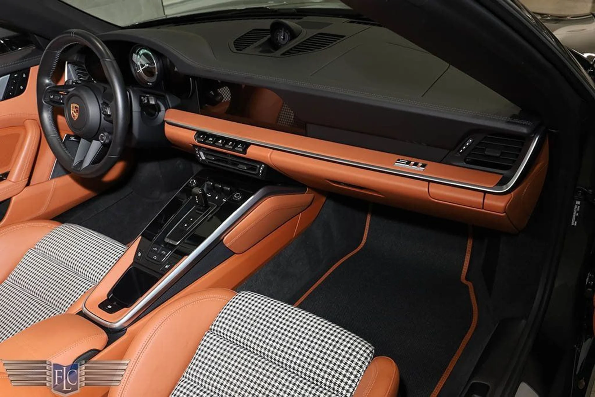 mph020_680353076_used_2024_porsche_911_turboscabriolet_9689_22927458_21_1024_2874c26def
