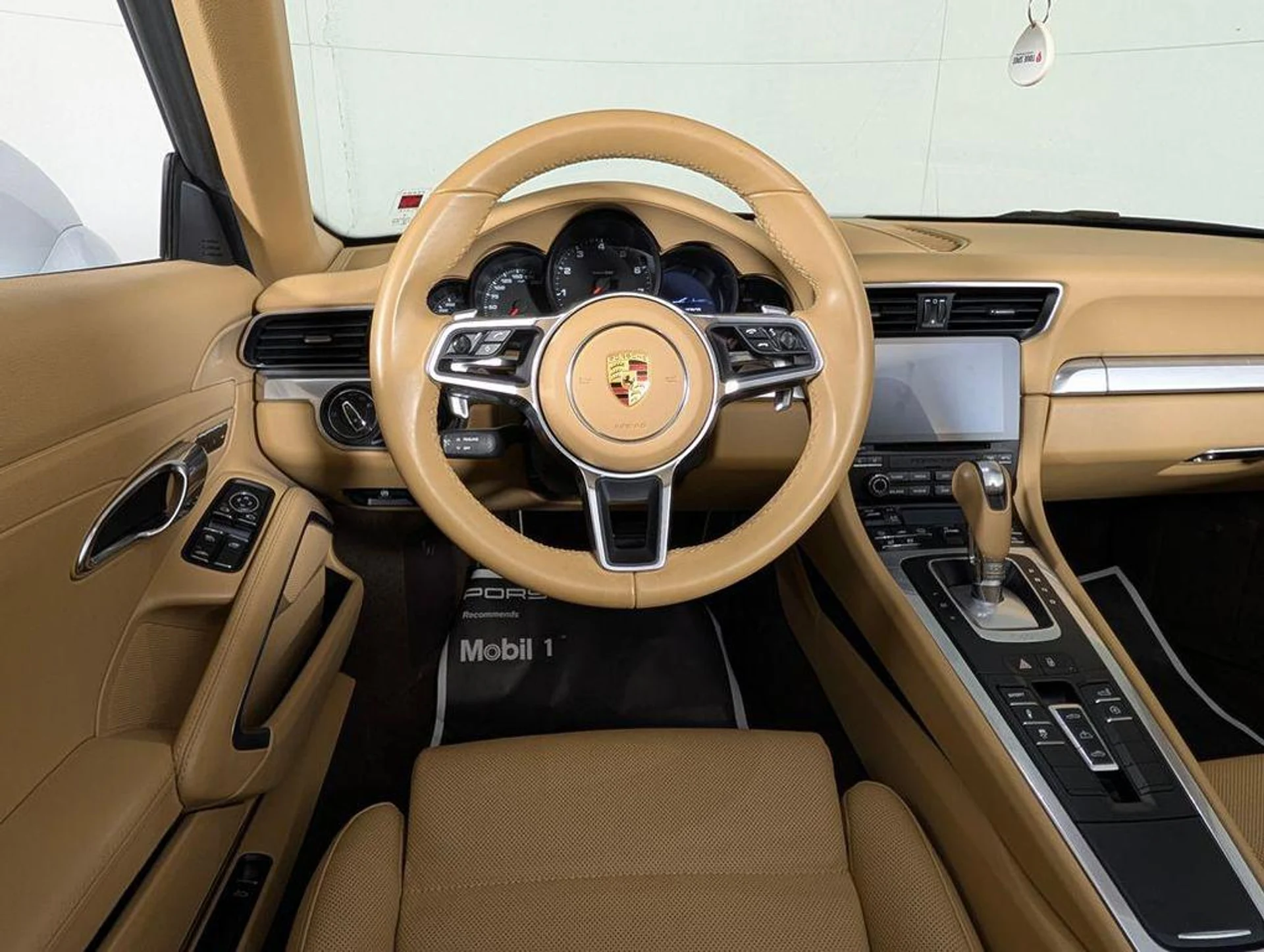 mph020_685078061_E_n4e_YQ_Ty_LU_Jxf_G7_J1_OW_95_A_Dl_D0_754ef8f8df