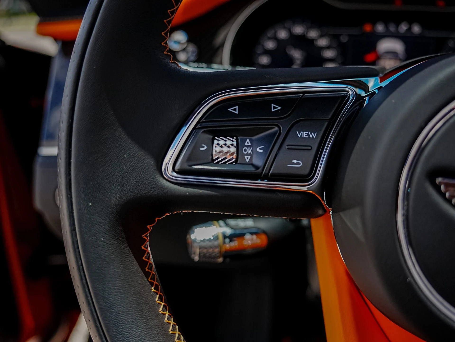 mph020_685855674_Hi_Tech_Luxury_Imports_LLC_SCBDT_4_ZG_2_PC_008421_image_20_05a2f50cbd
