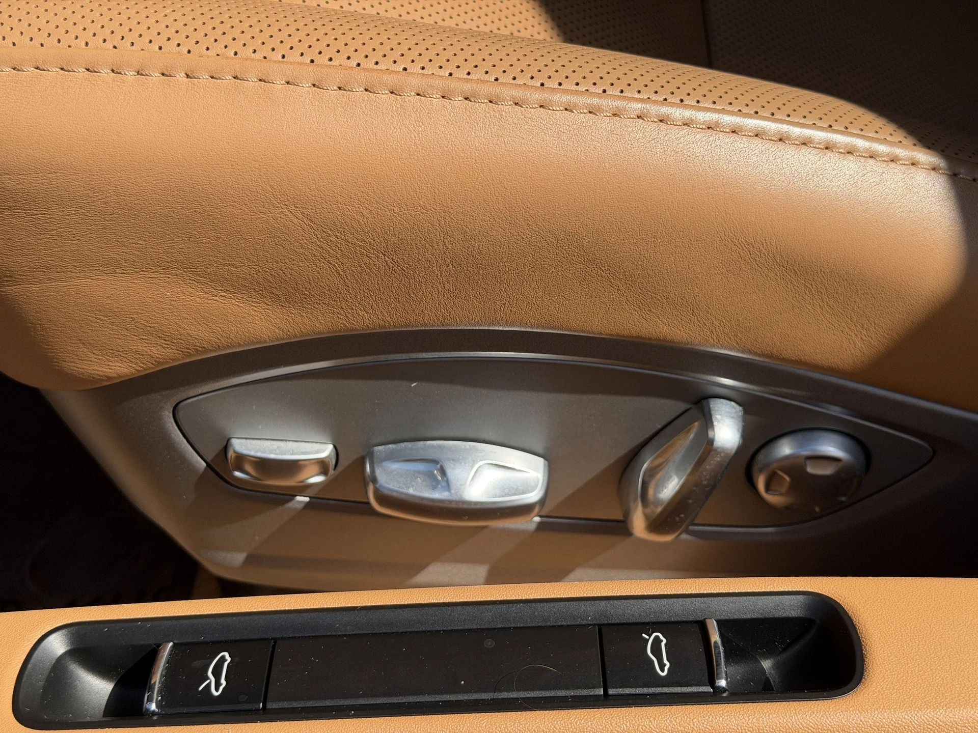 mph020_686886403_29d238de561da2fa452bf25c883d10bbx_da1281ca8f