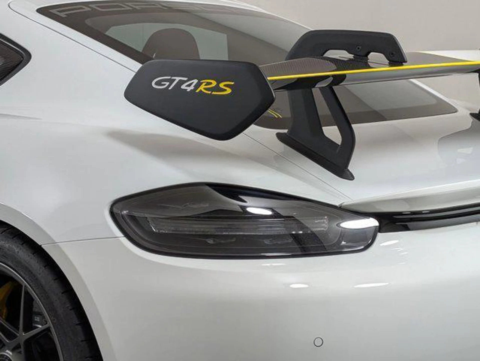 mph020_689368986_m0p_FMN_4_Ns2_WY_4_JT_5_Qa_Nuj_Xg_Mv_VI_d6524ada4b