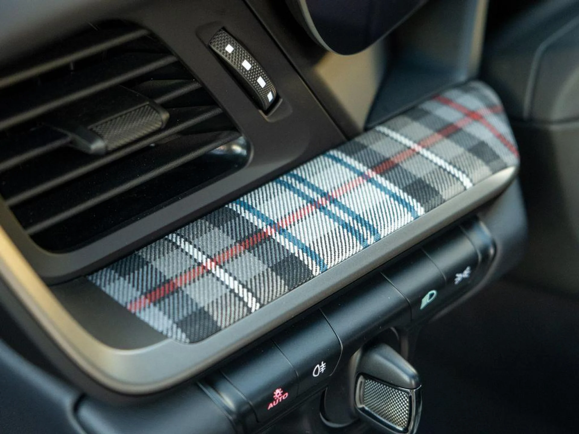 mph020_690818689_gw09_Xy_F77cu_Wd_Yl_IGP_Wubh_Wno_49c0ff0ded