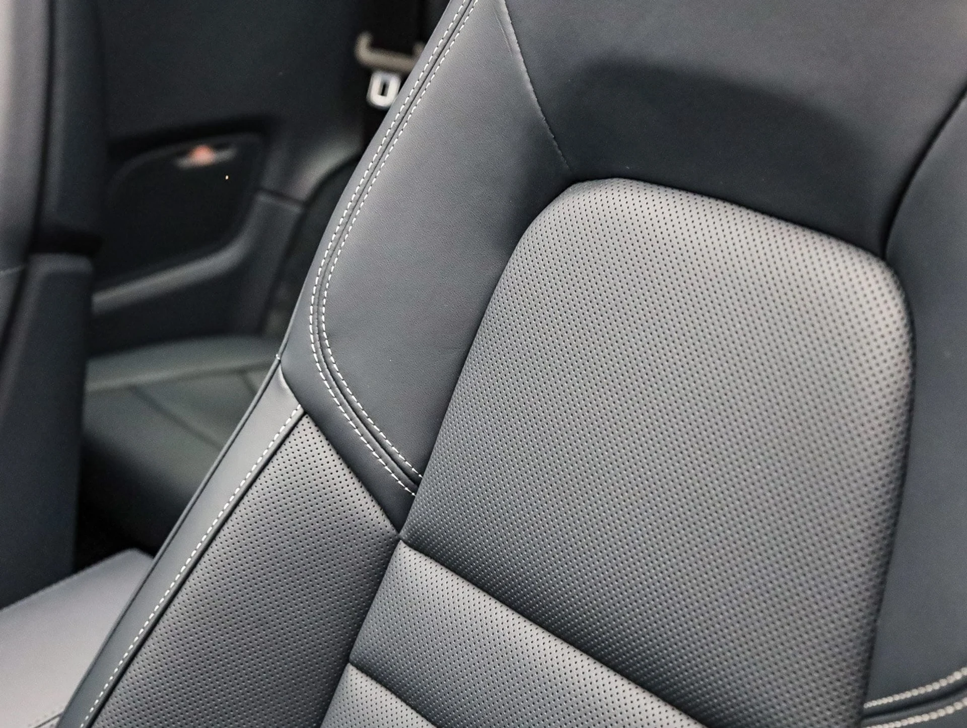 mph020_693321302_c0da2c1d58664aec30275373d60cb116x_9bec461c0d