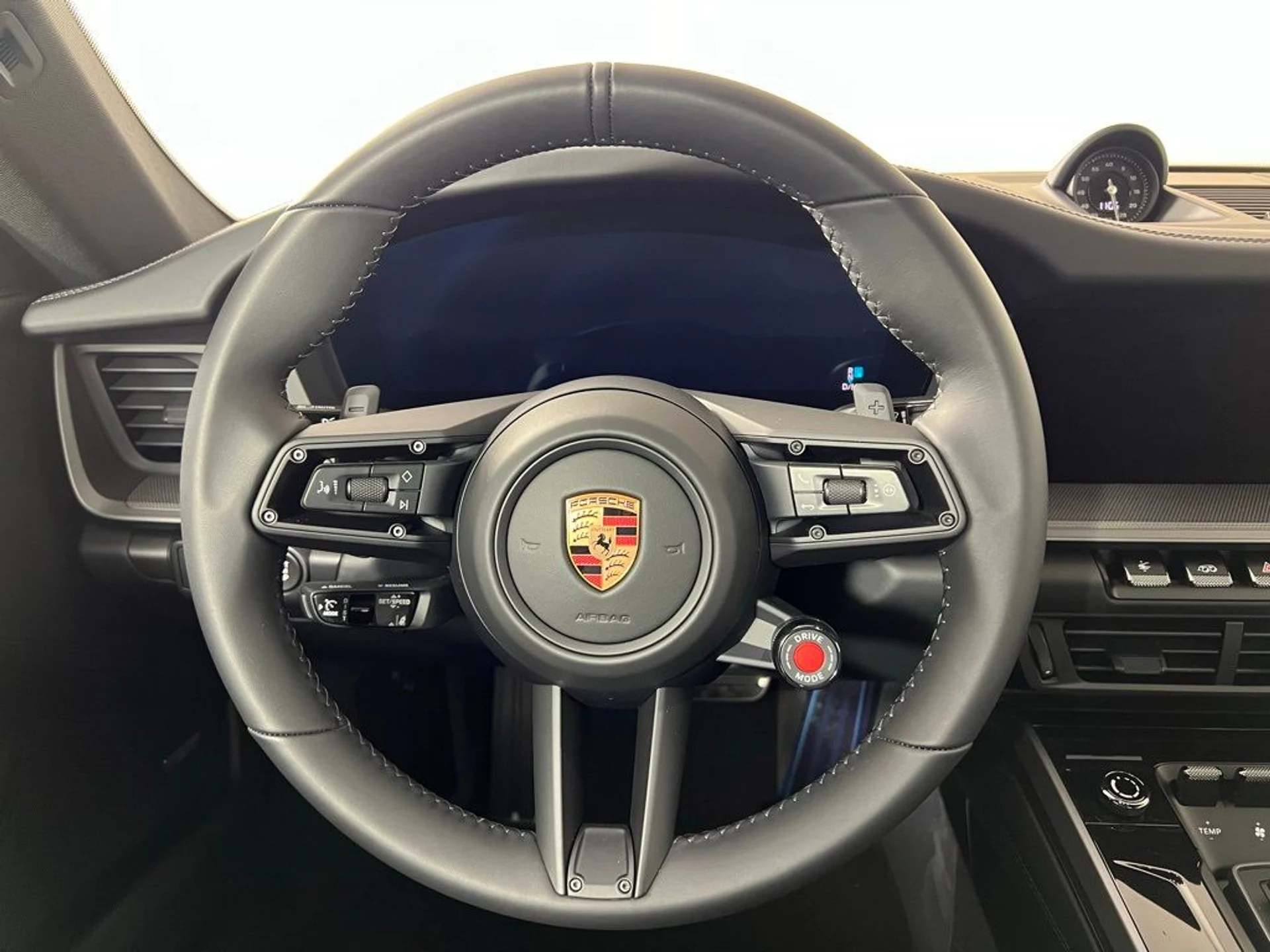 mph020_695841217_7c845c00308ecad04efd8151e0a125ac_b972221748