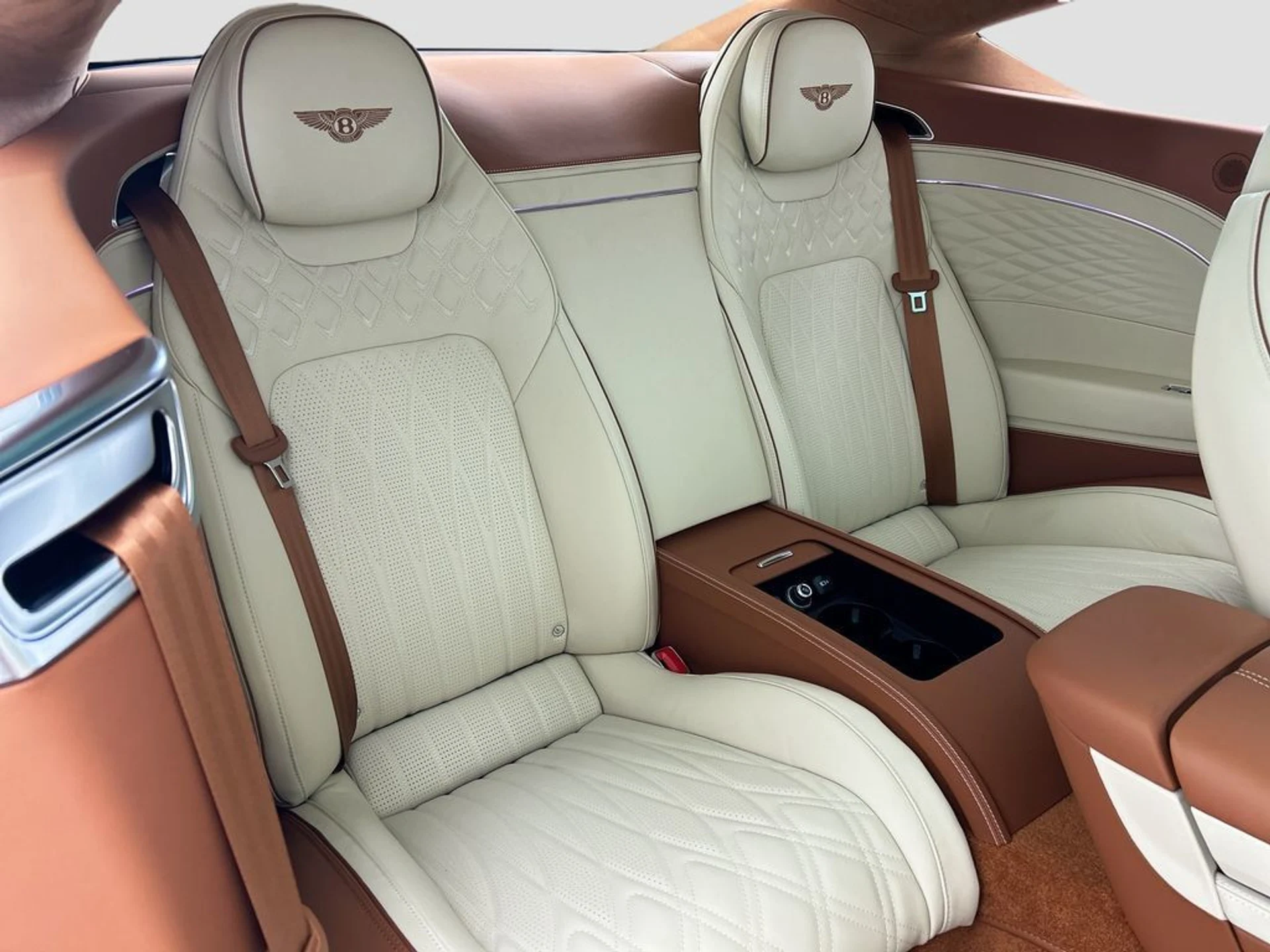 mph020_69588543_new_2026_bentley_continental_gt_azure_8119_22999709_21_1024_f3de61af2d