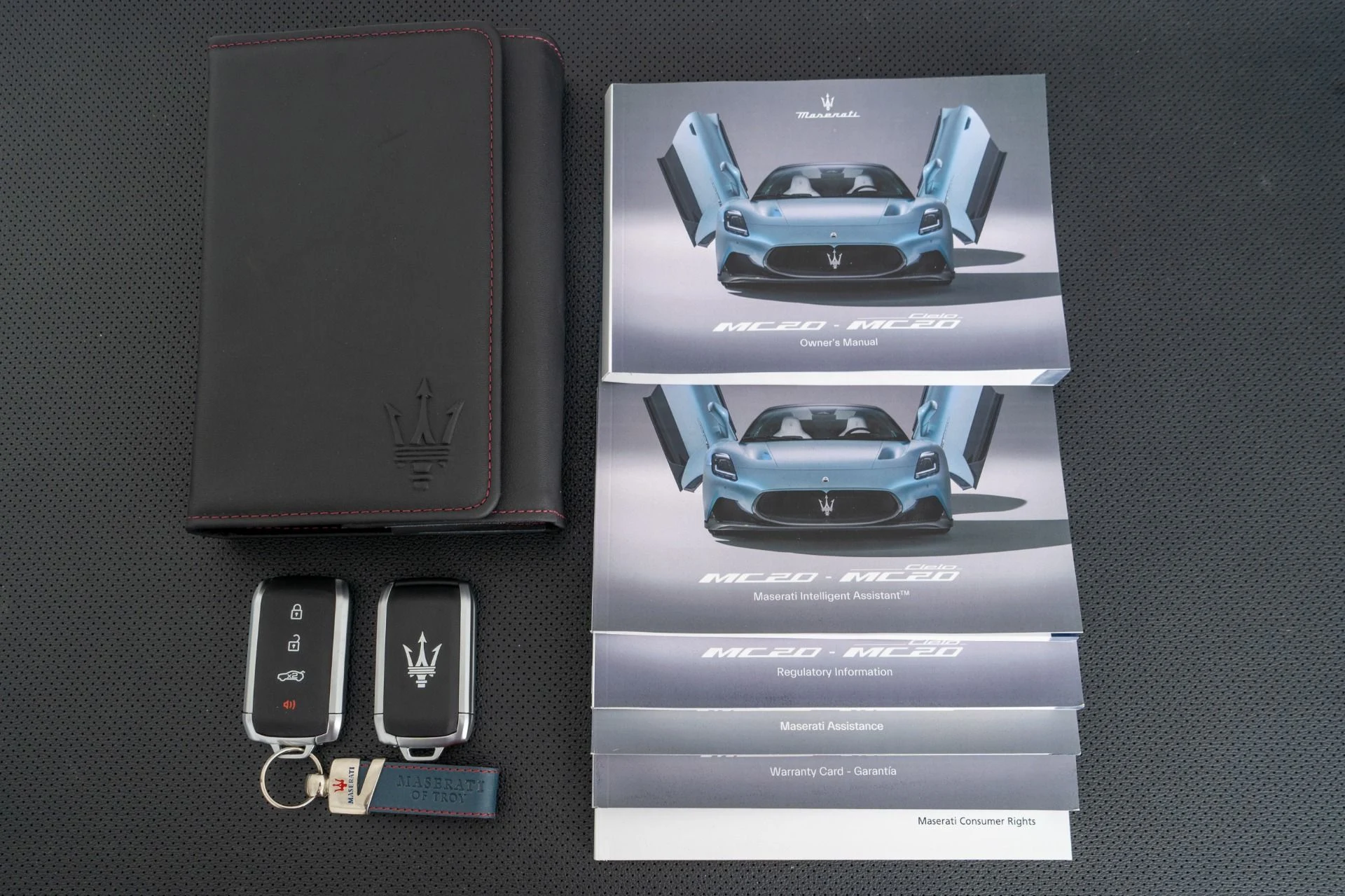 mph020_696275315_Used_2024_Maserati_MC_20_Cielo_1755530191_27c29ef630