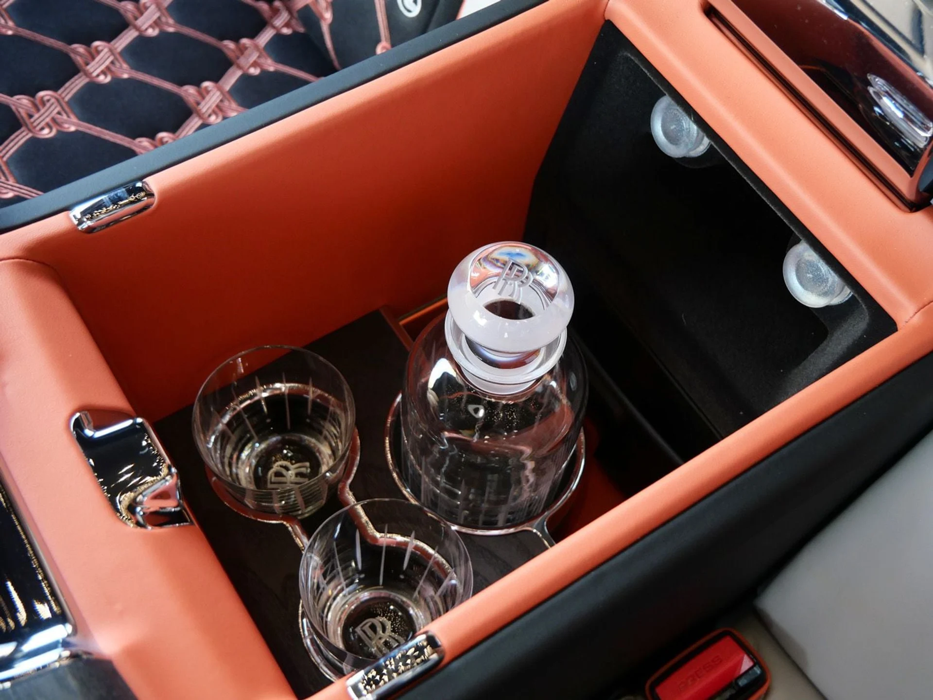 mph020_696761603_c2076ca9a8b0ec6700350b45a712776dx_57b70e19d9