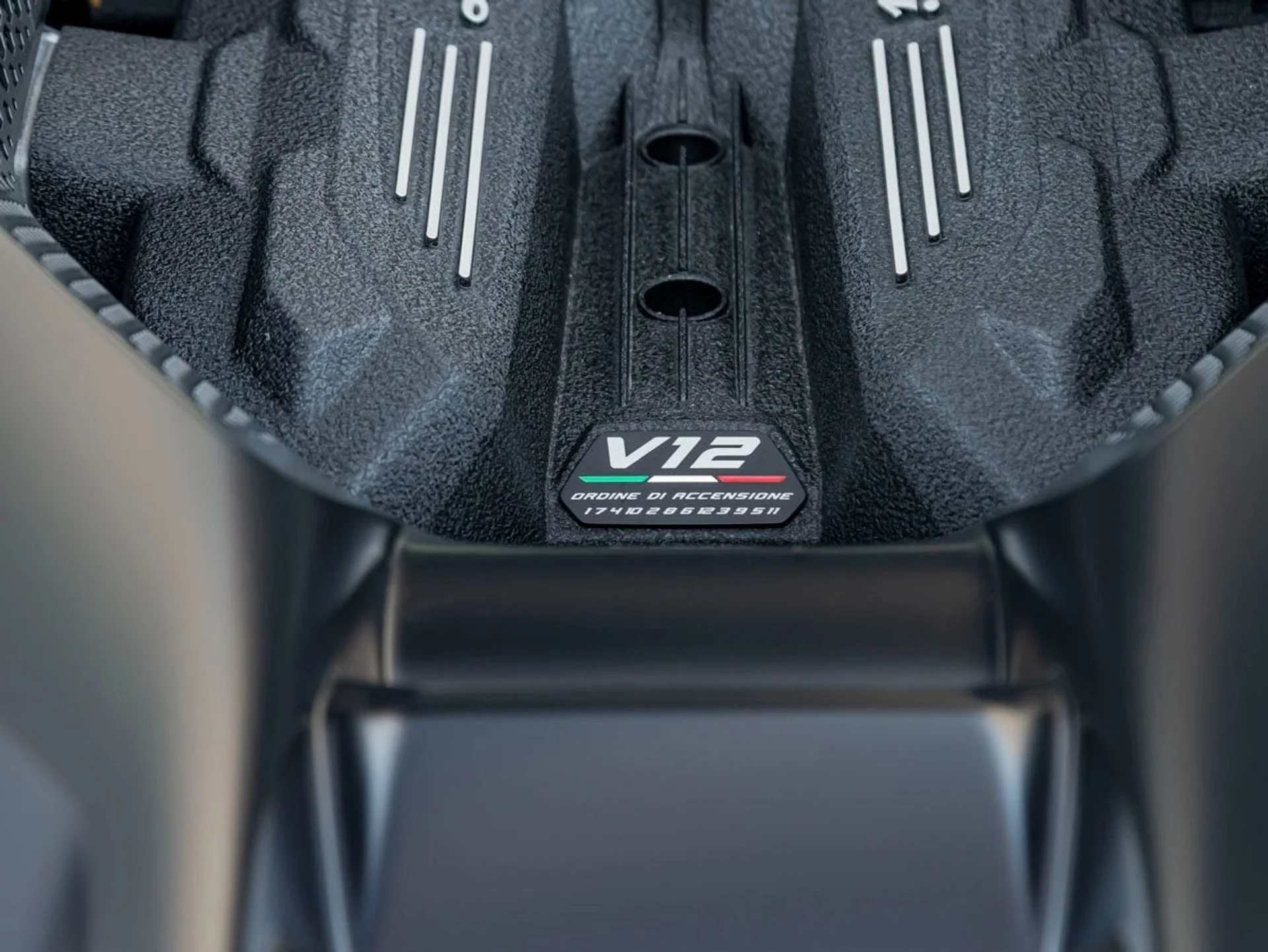 mph020_69736346_21_f76c18339a