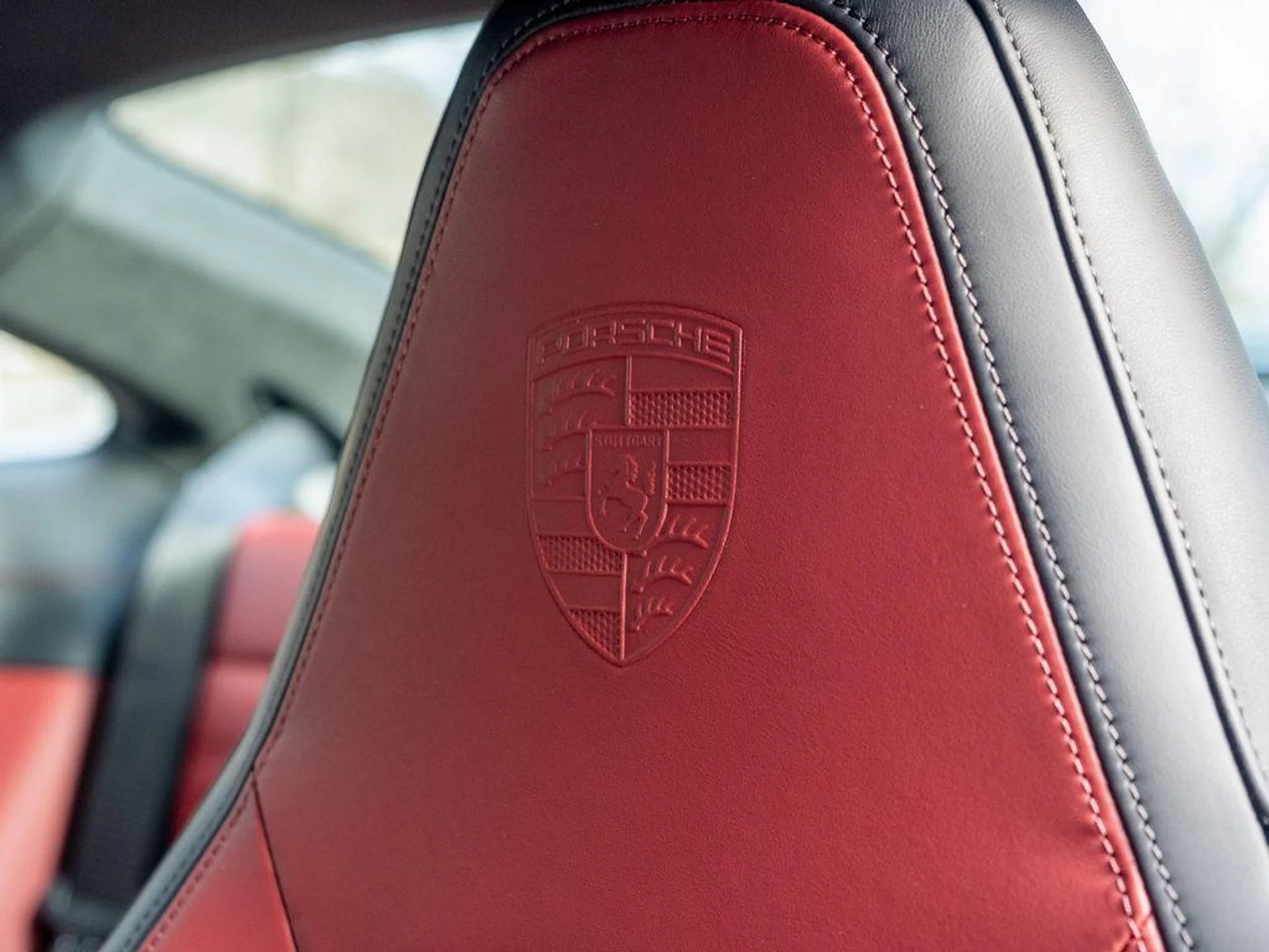 mph020_698148772_kdk_D1uq_UR_Tcy00_A98_S_Ig_X_Ni_I_ff18ae85dd